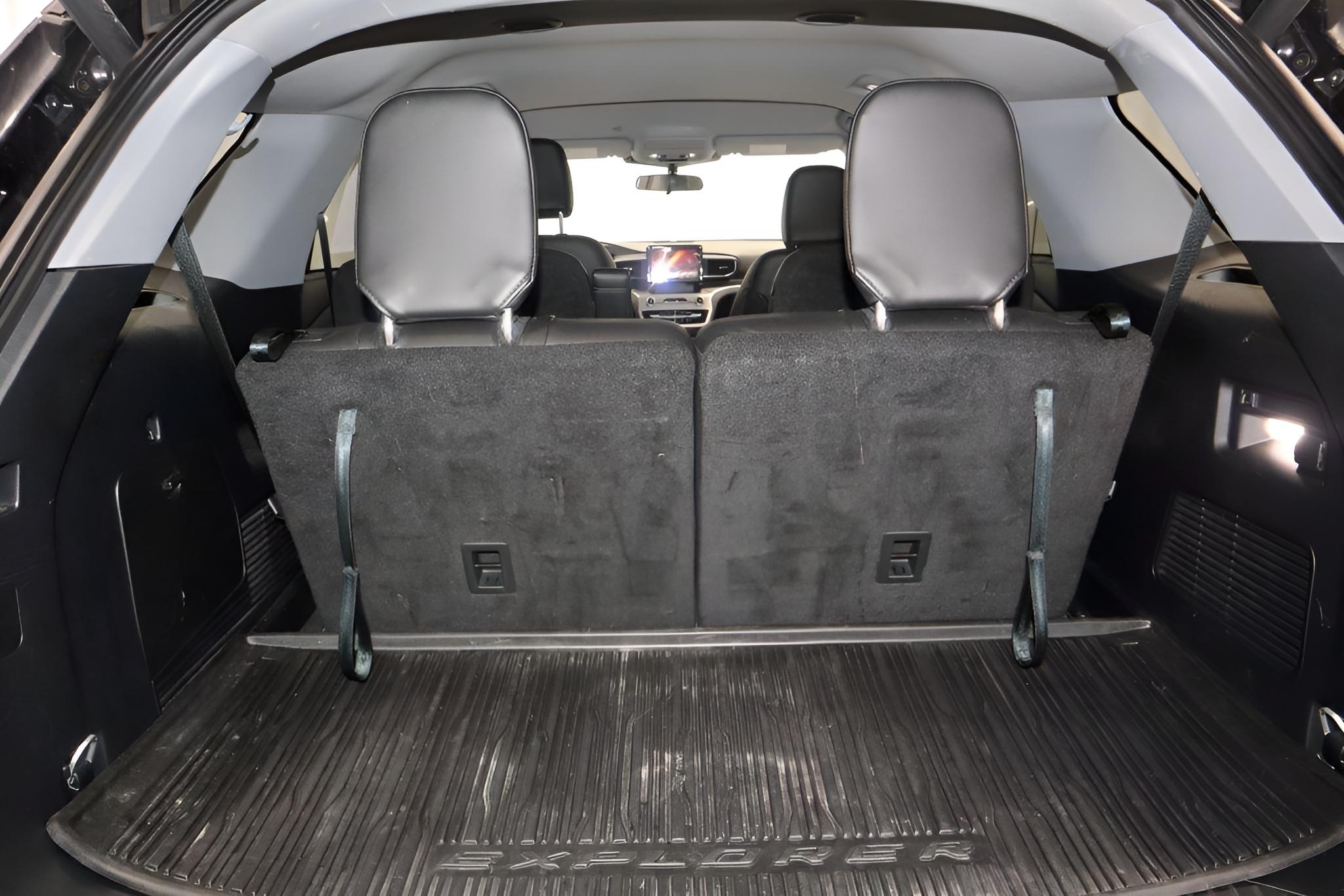 2023 Ford Explorer XLT 4WD