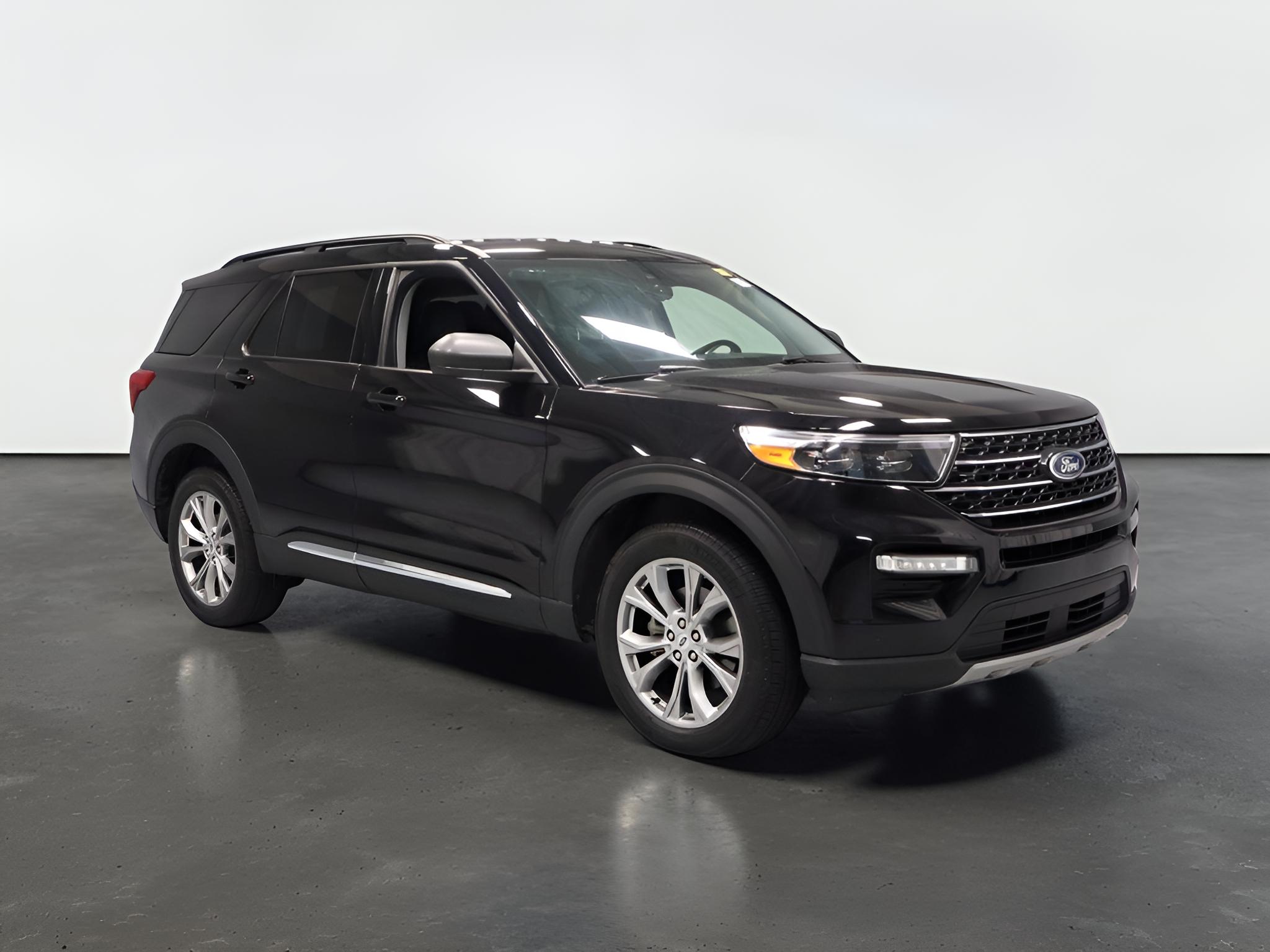 2023 Ford Explorer XLT 4WD