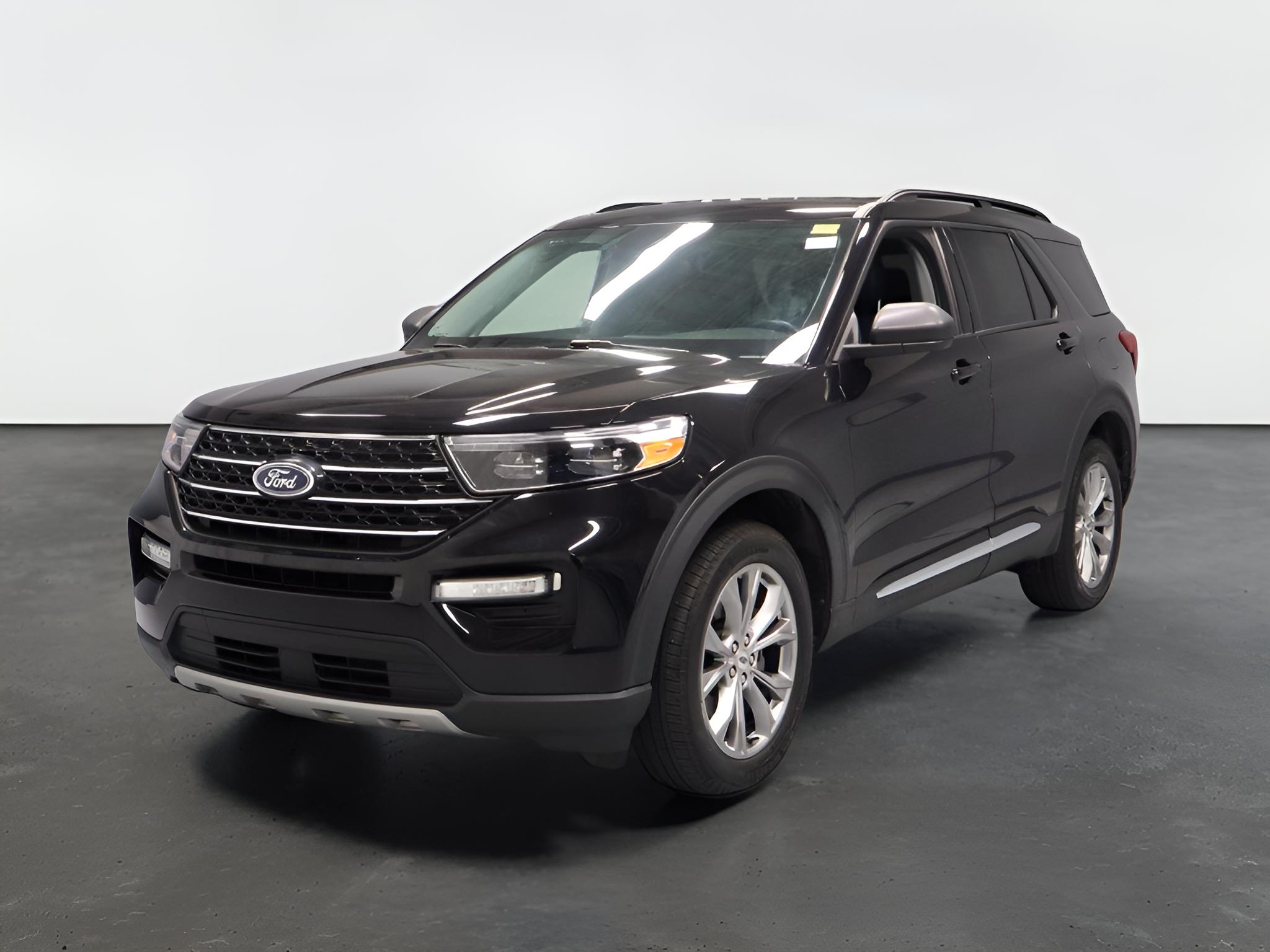 2023 Ford Explorer XLT 4WD