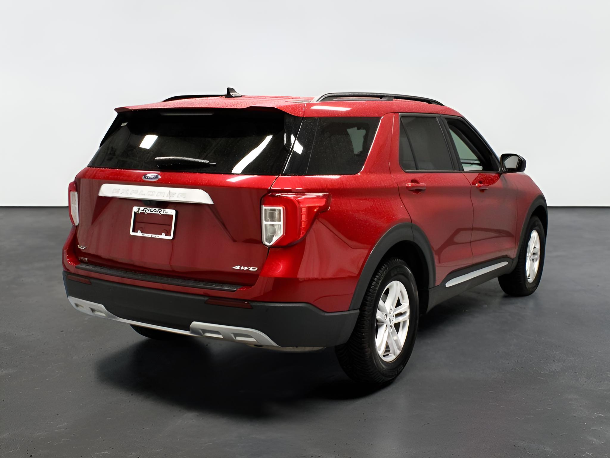 2023 Ford Explorer XLT 4WD