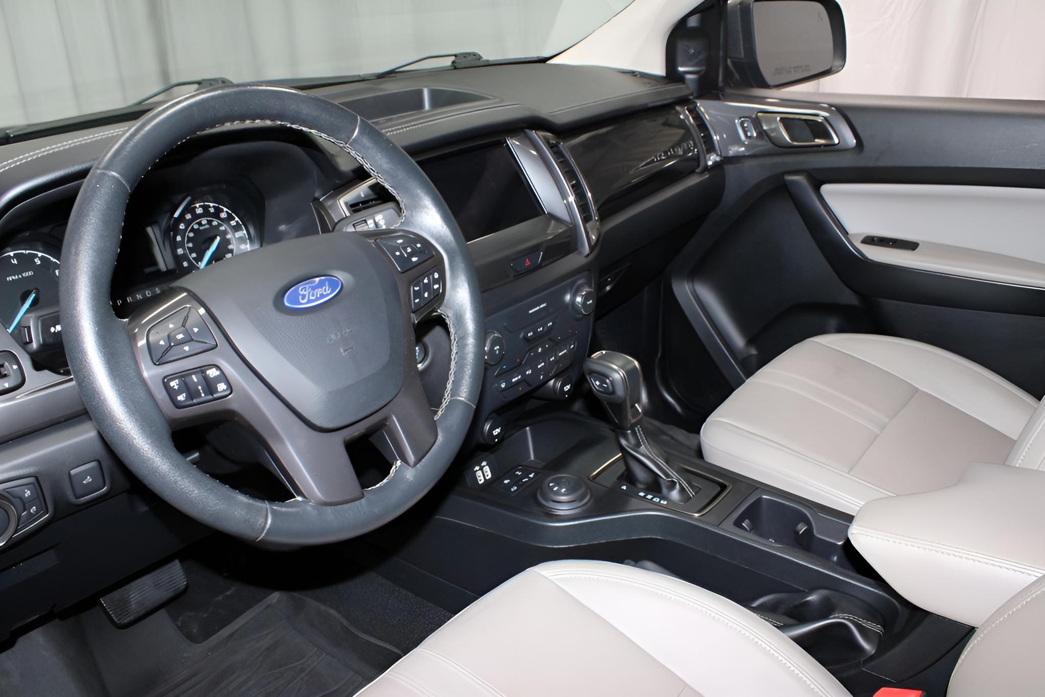 2022 Ford Ranger LARIAT 4WD SuperCrew 5' Box