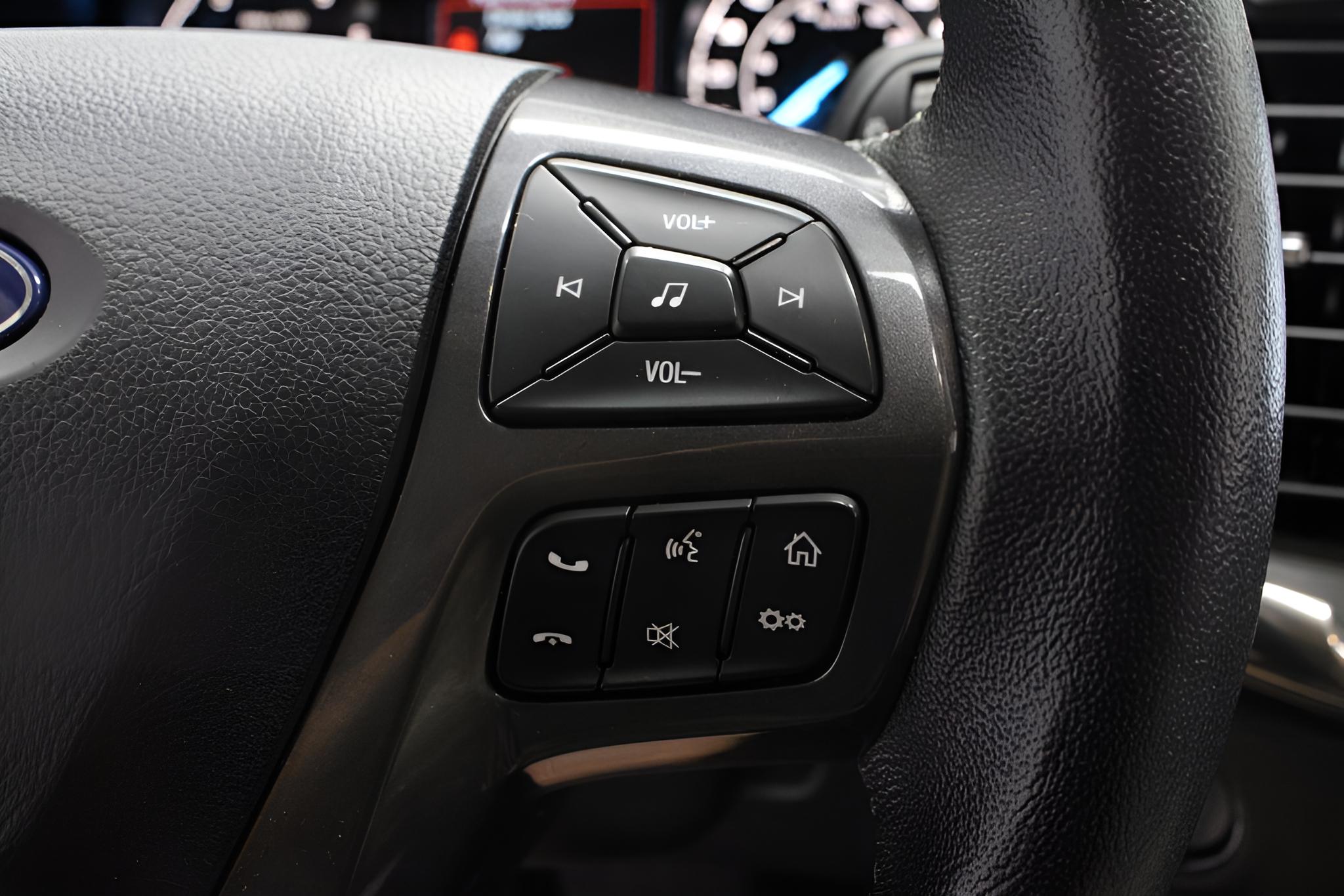 2022 Ford Ranger LARIAT 4WD SuperCrew 5' Box