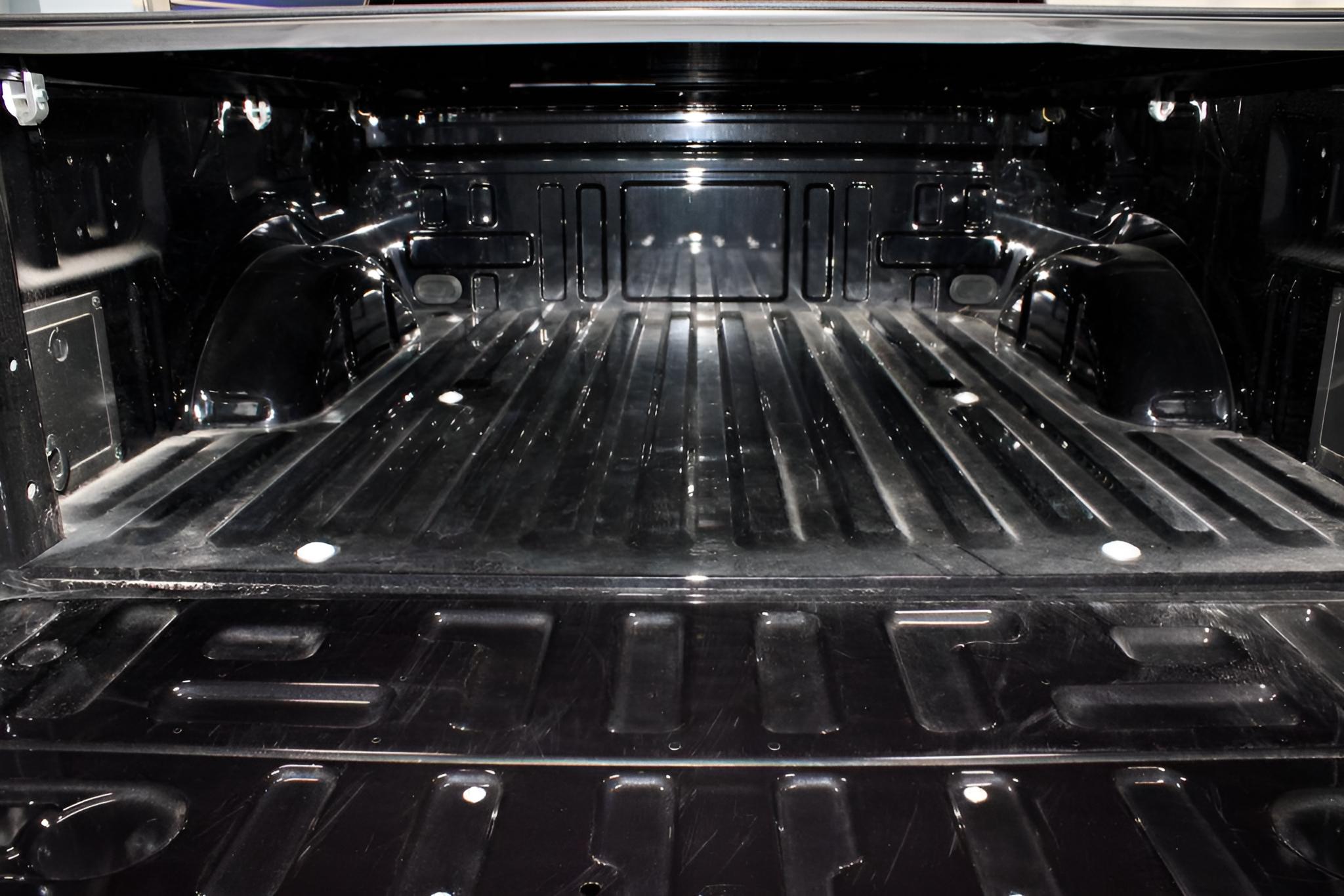 2025 Ford F-150 STX 4WD SuperCrew 5.5' Box