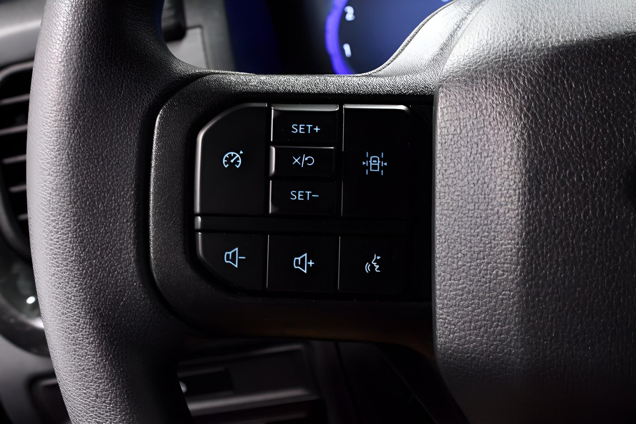 2025 Ford F-150 STX 4WD SuperCrew 5.5' Box