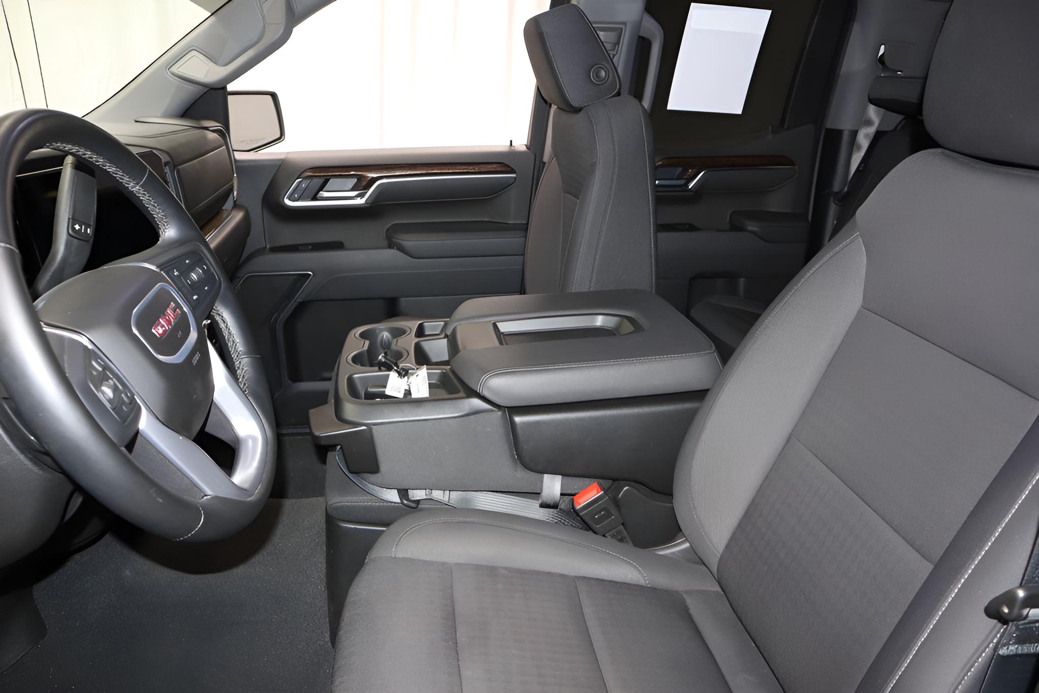 2025 GMC Sierra 1500 Double Cab Standard Box 4-Wheel Drive Elevation 3VL