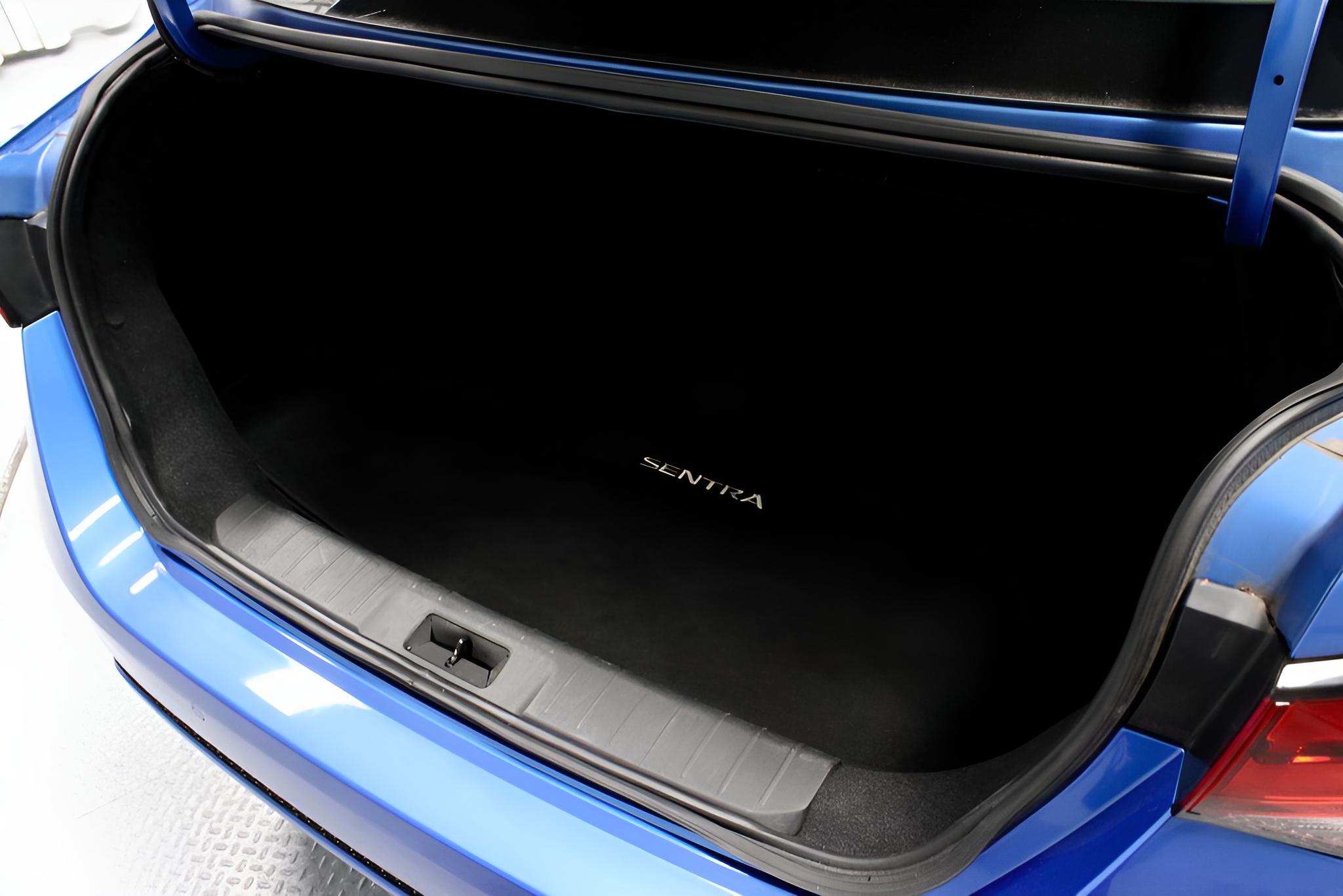 2024 Nissan Sentra SV CVT