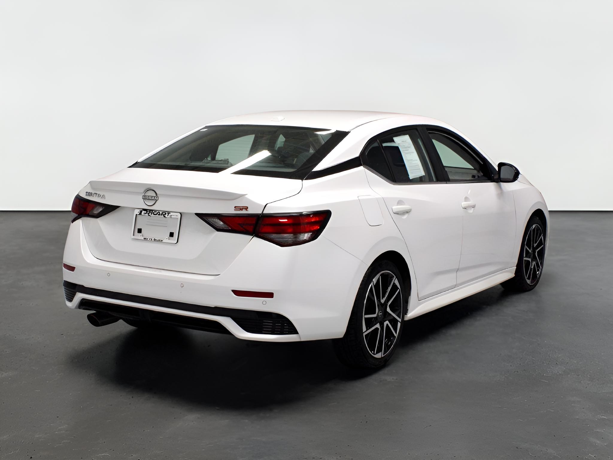2025 Nissan Sentra SR CVT