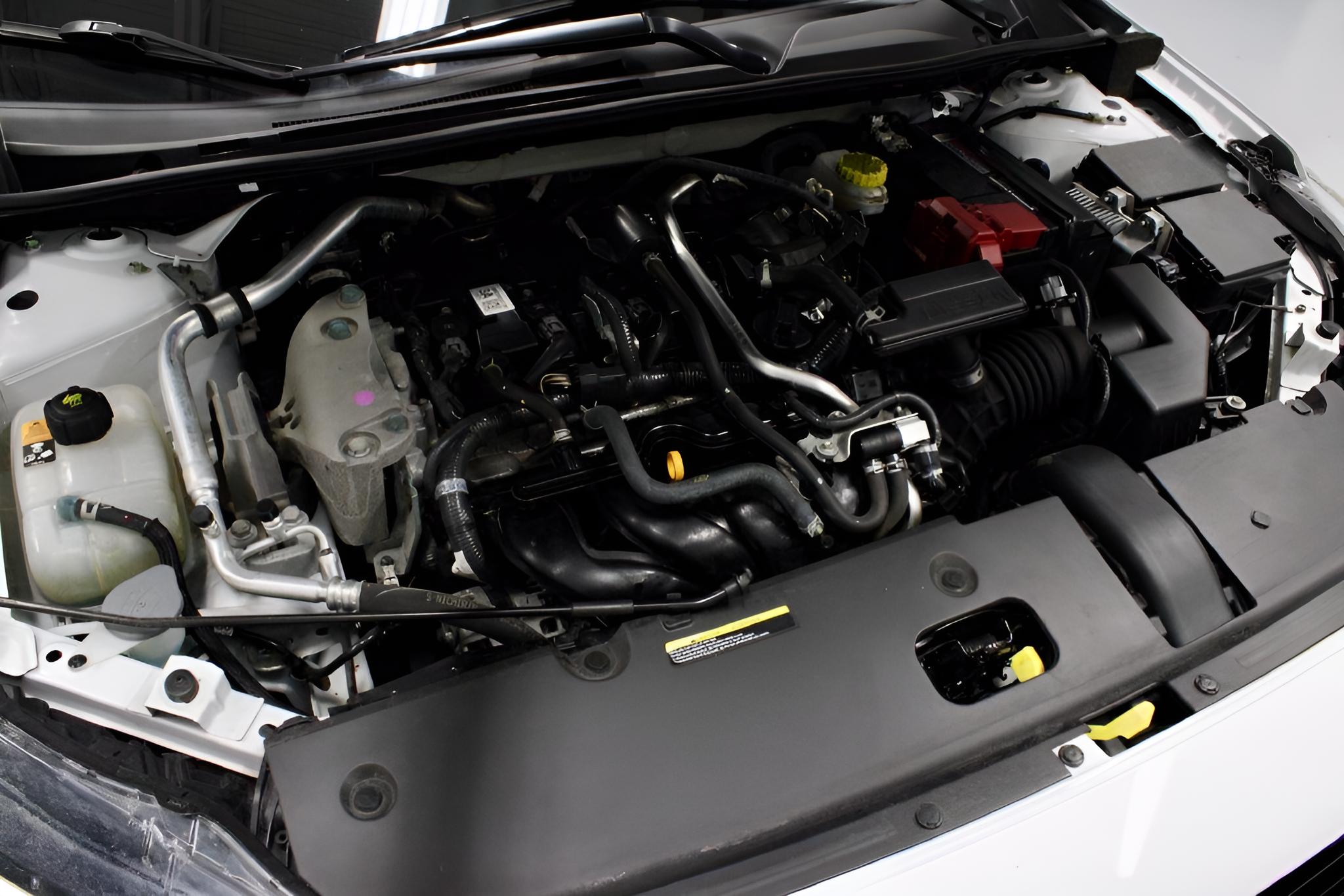 2025 Nissan Sentra SR CVT