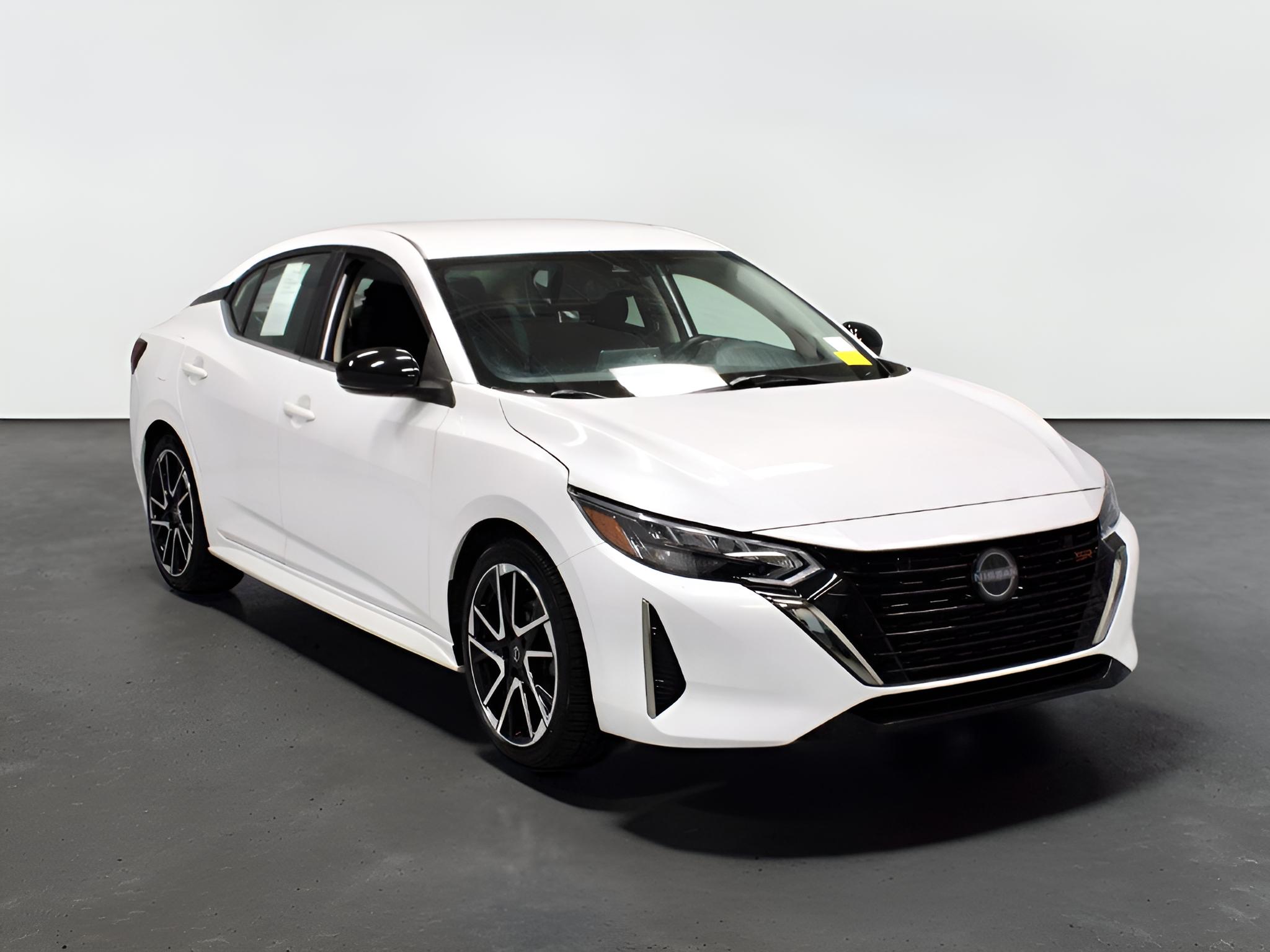 2025 Nissan Sentra SR CVT