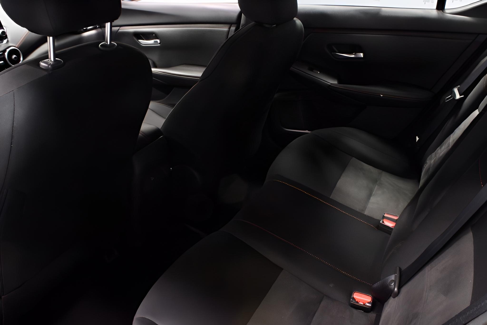2025 Nissan Sentra SR CVT