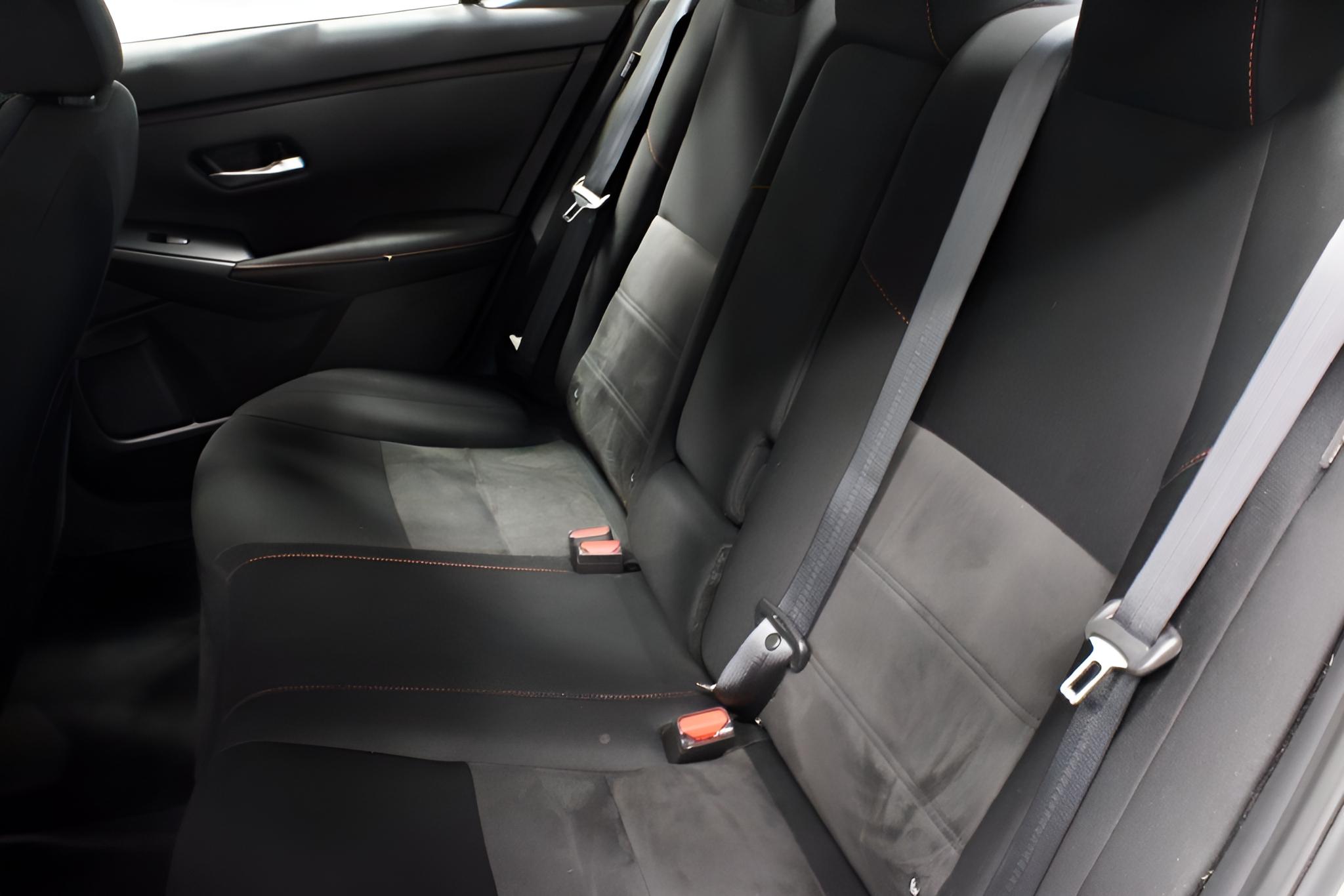 2025 Nissan Sentra SR CVT