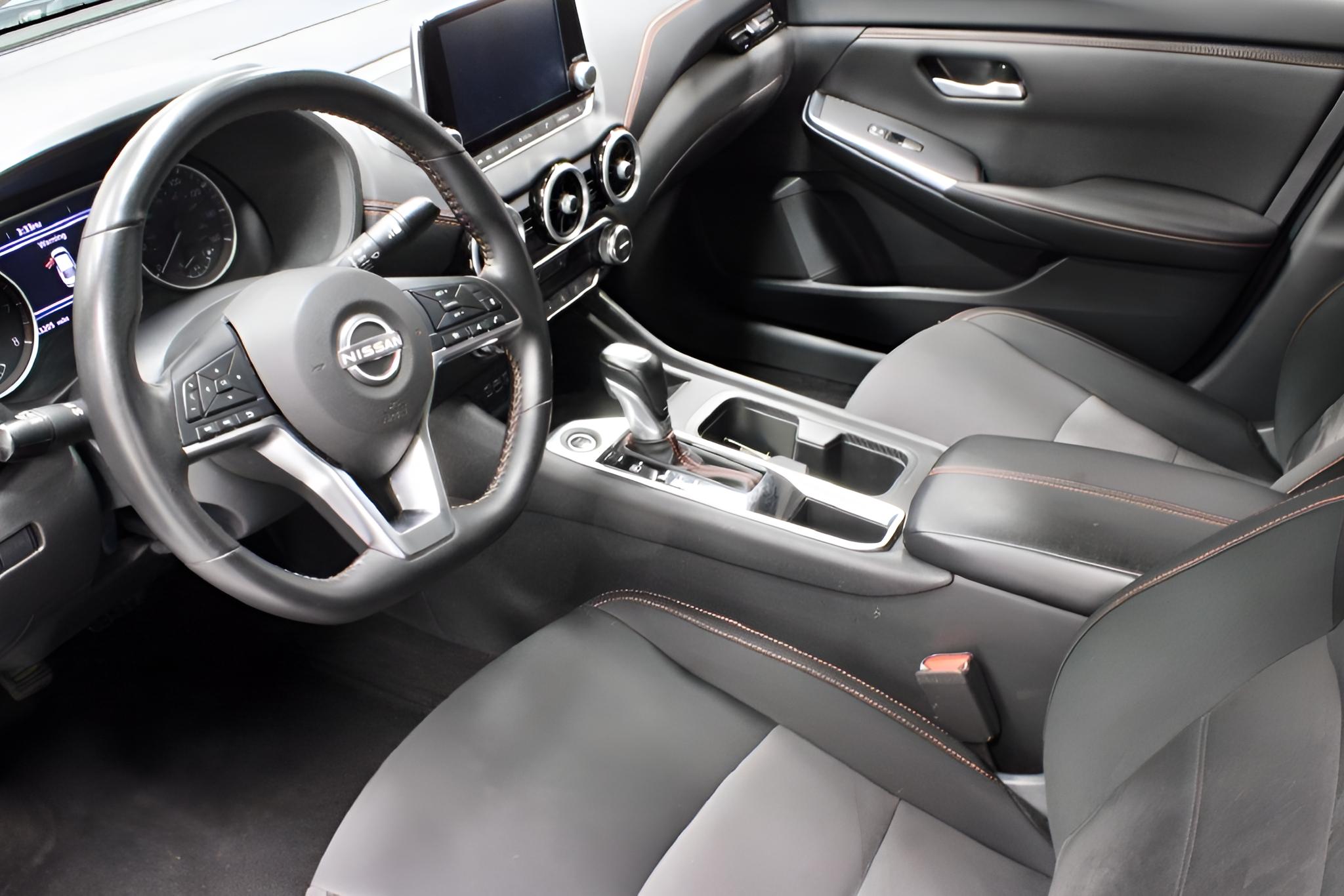2025 Nissan Sentra SR CVT
