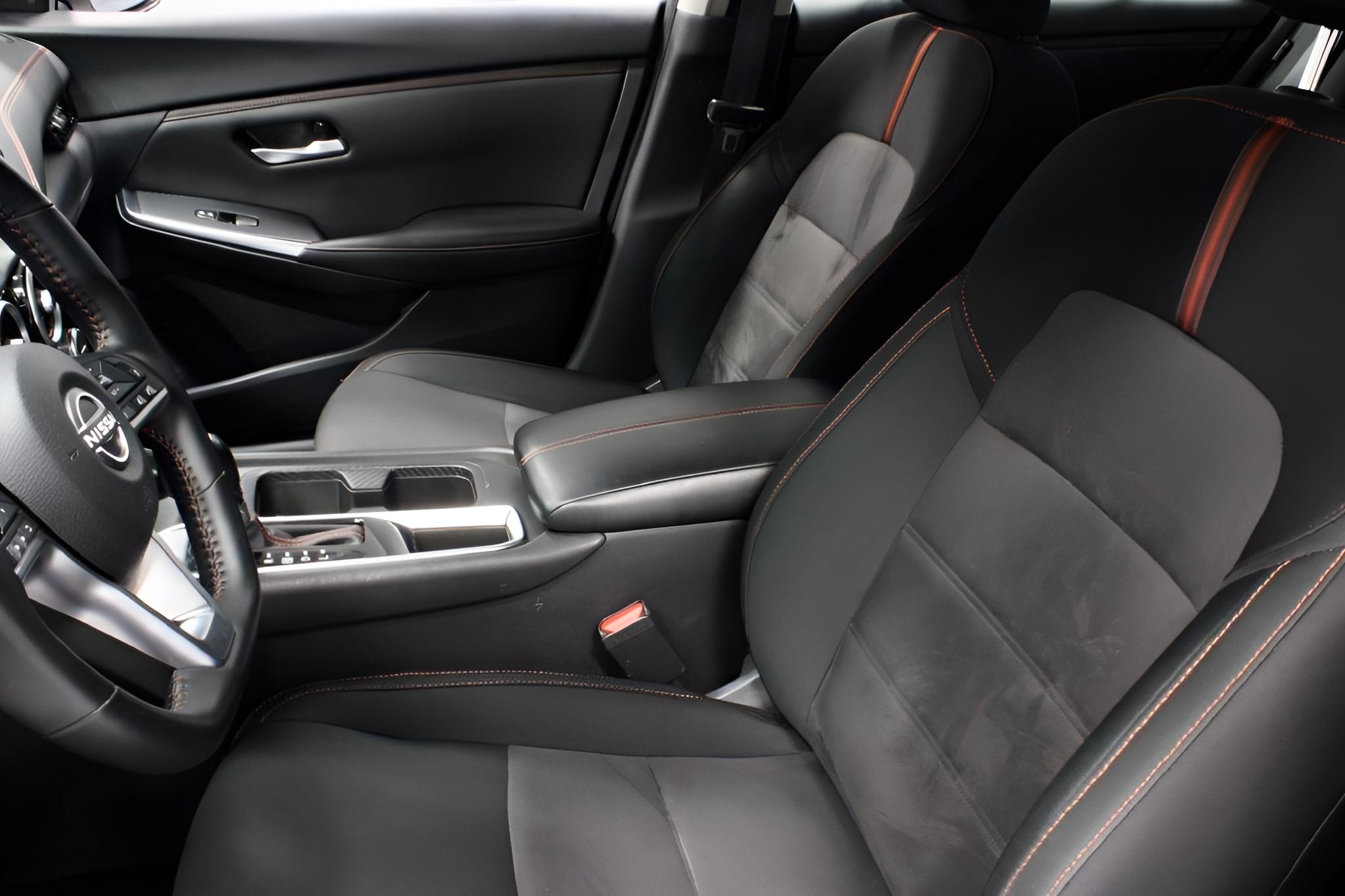 2025 Nissan Sentra SR CVT