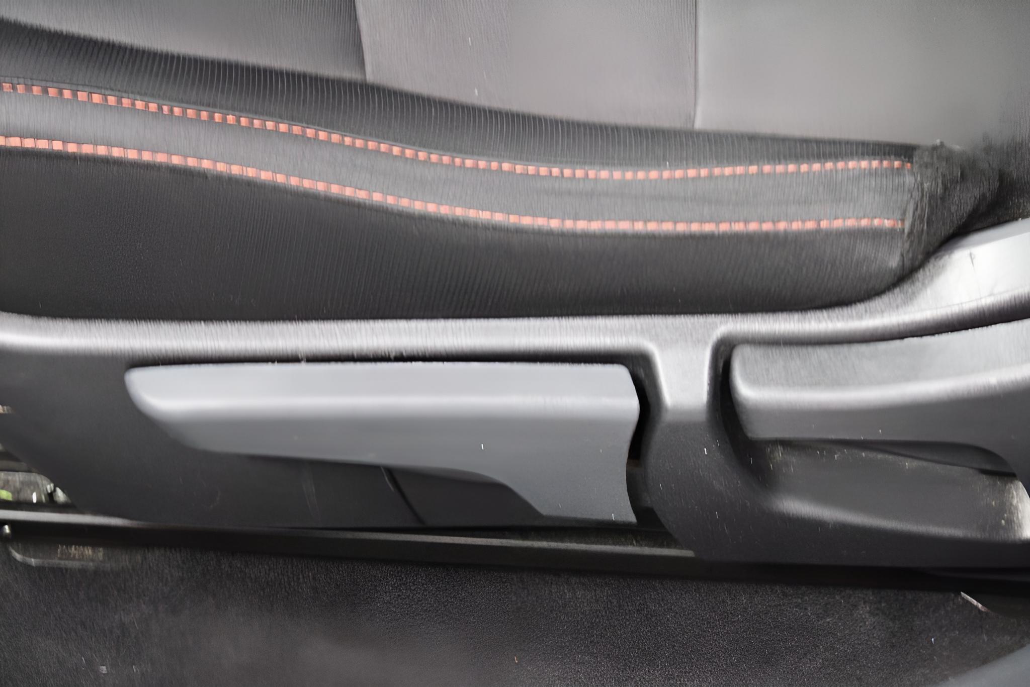 2025 Nissan Sentra SR CVT