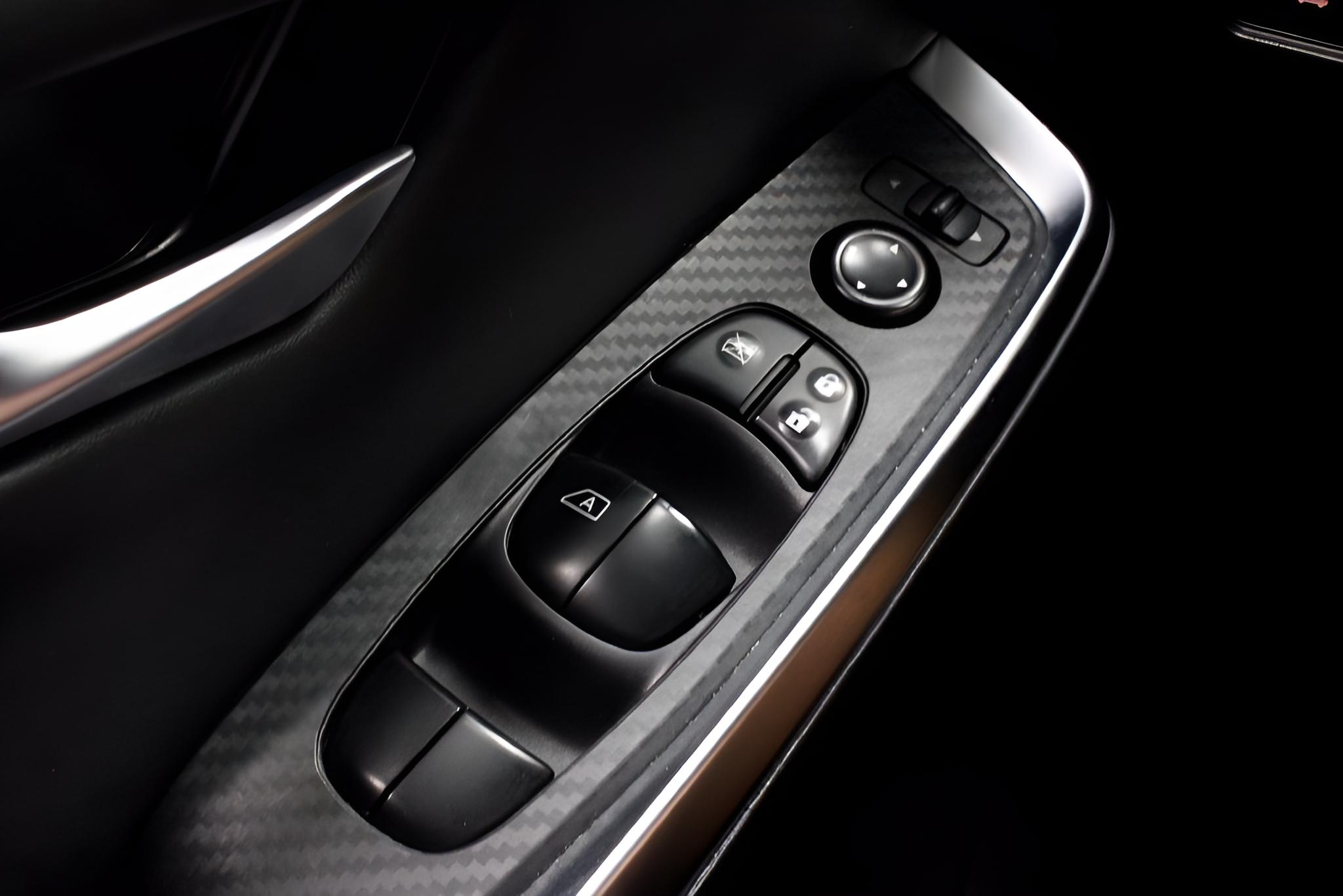 2025 Nissan Sentra SR CVT