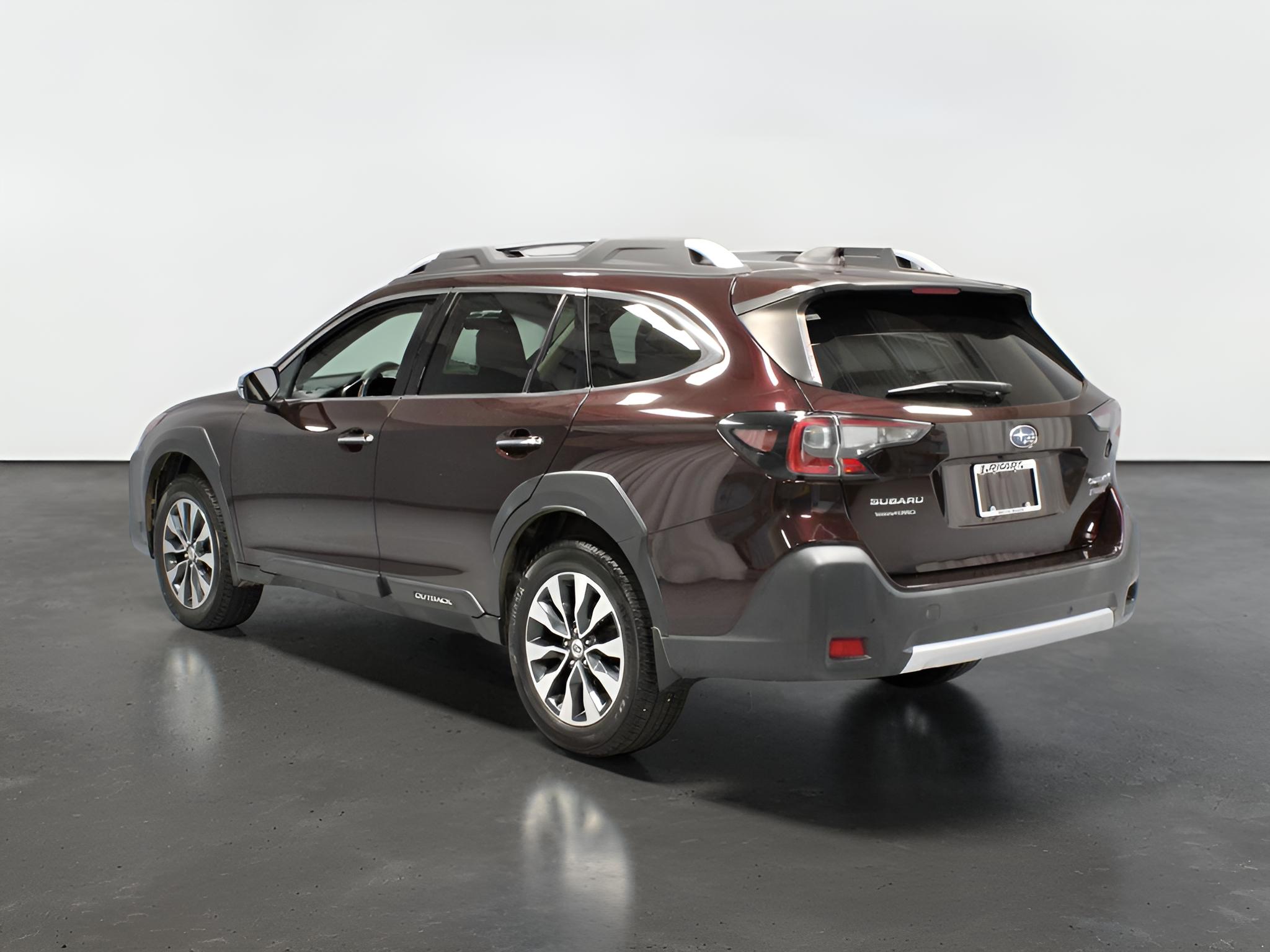 2023 Subaru Outback Touring CVT
