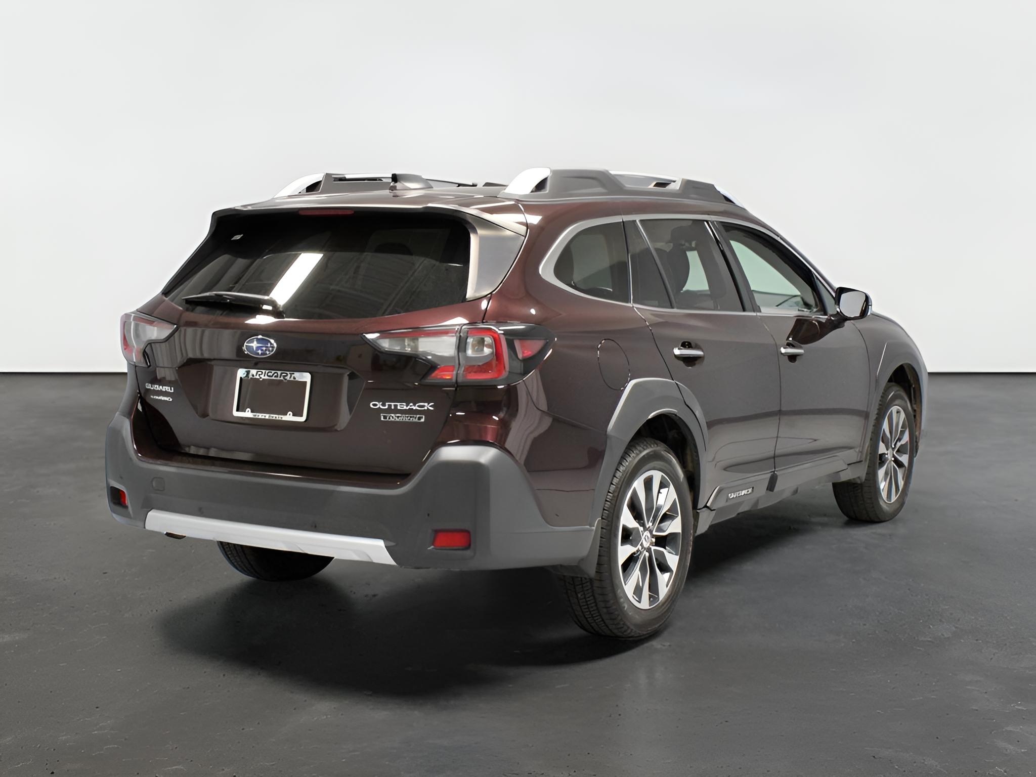 2023 Subaru Outback Touring CVT
