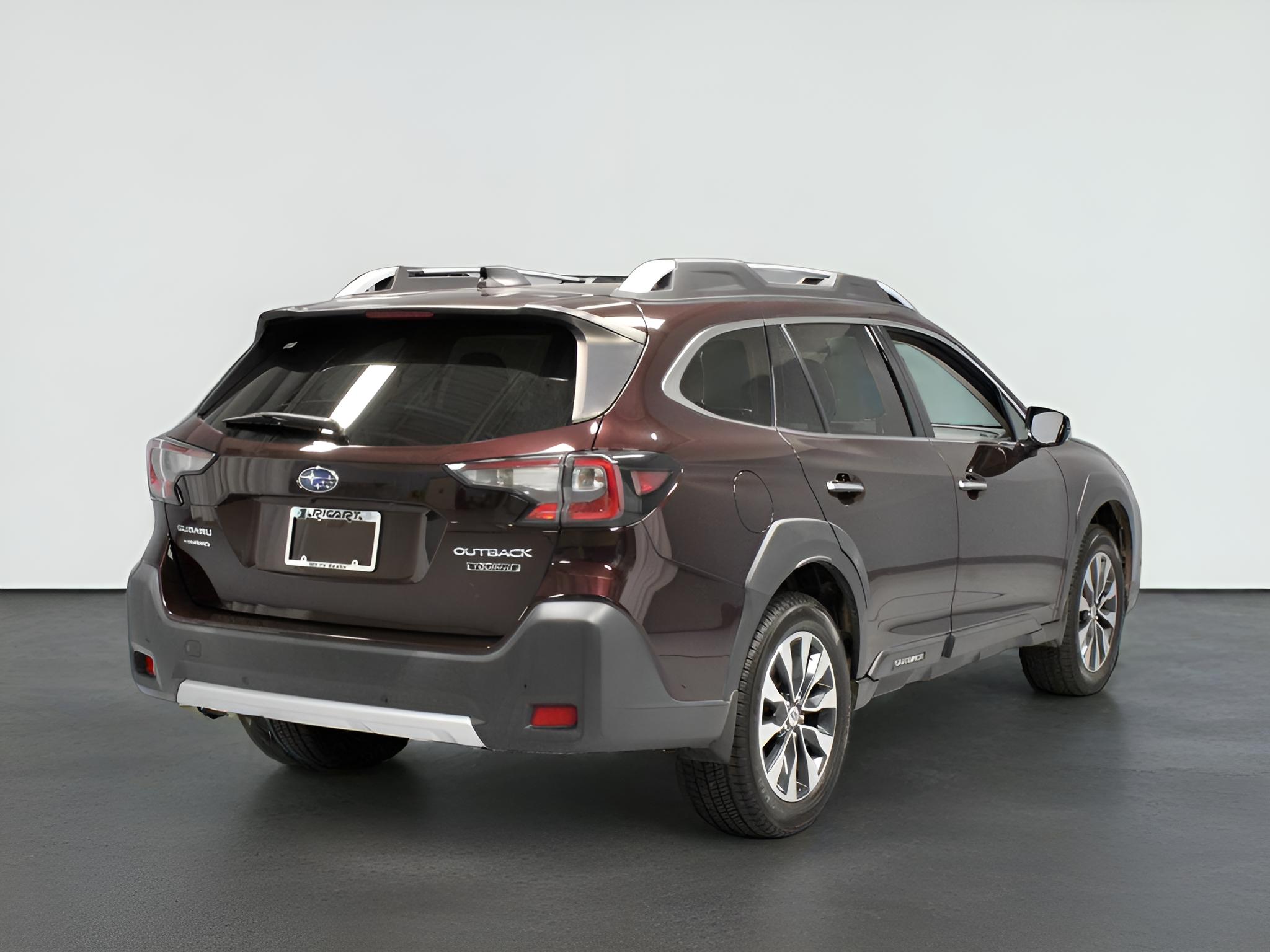 2023 Subaru Outback Touring CVT