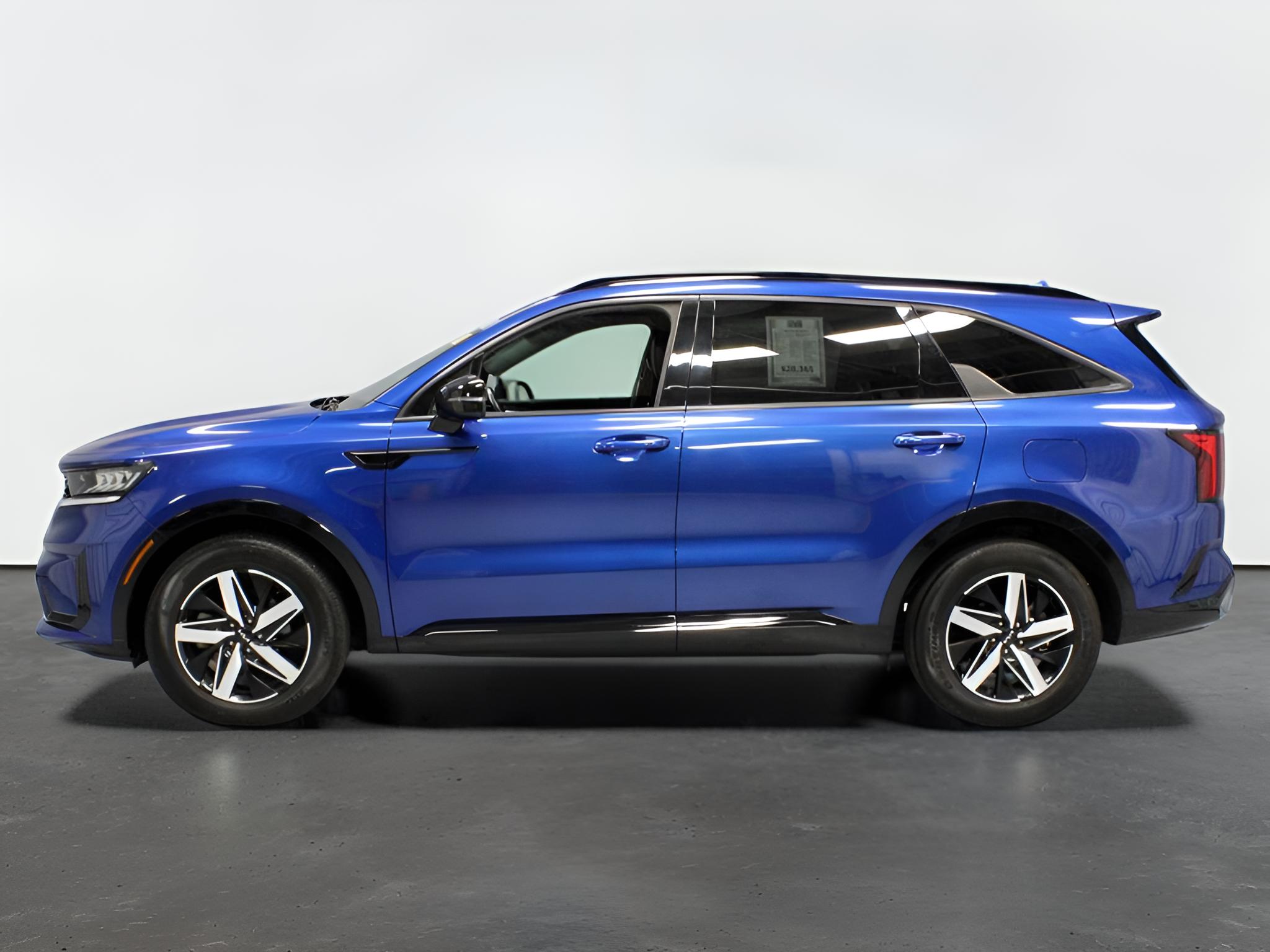 2023 Kia Sorento S FWD