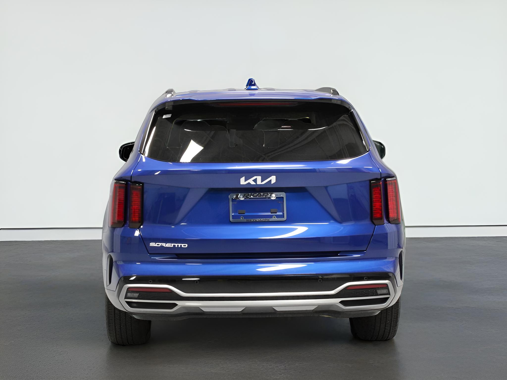 2023 Kia Sorento S FWD