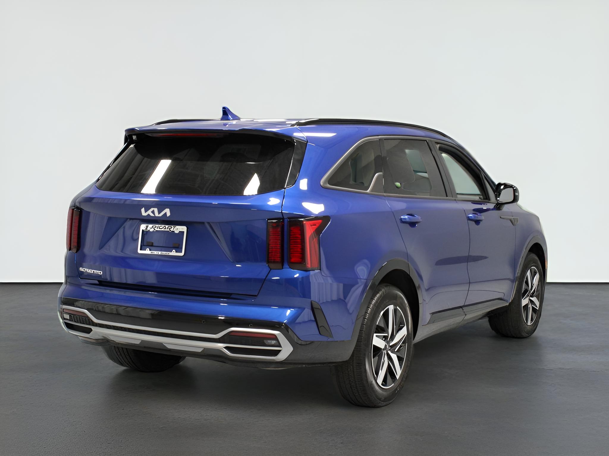 2023 Kia Sorento S FWD