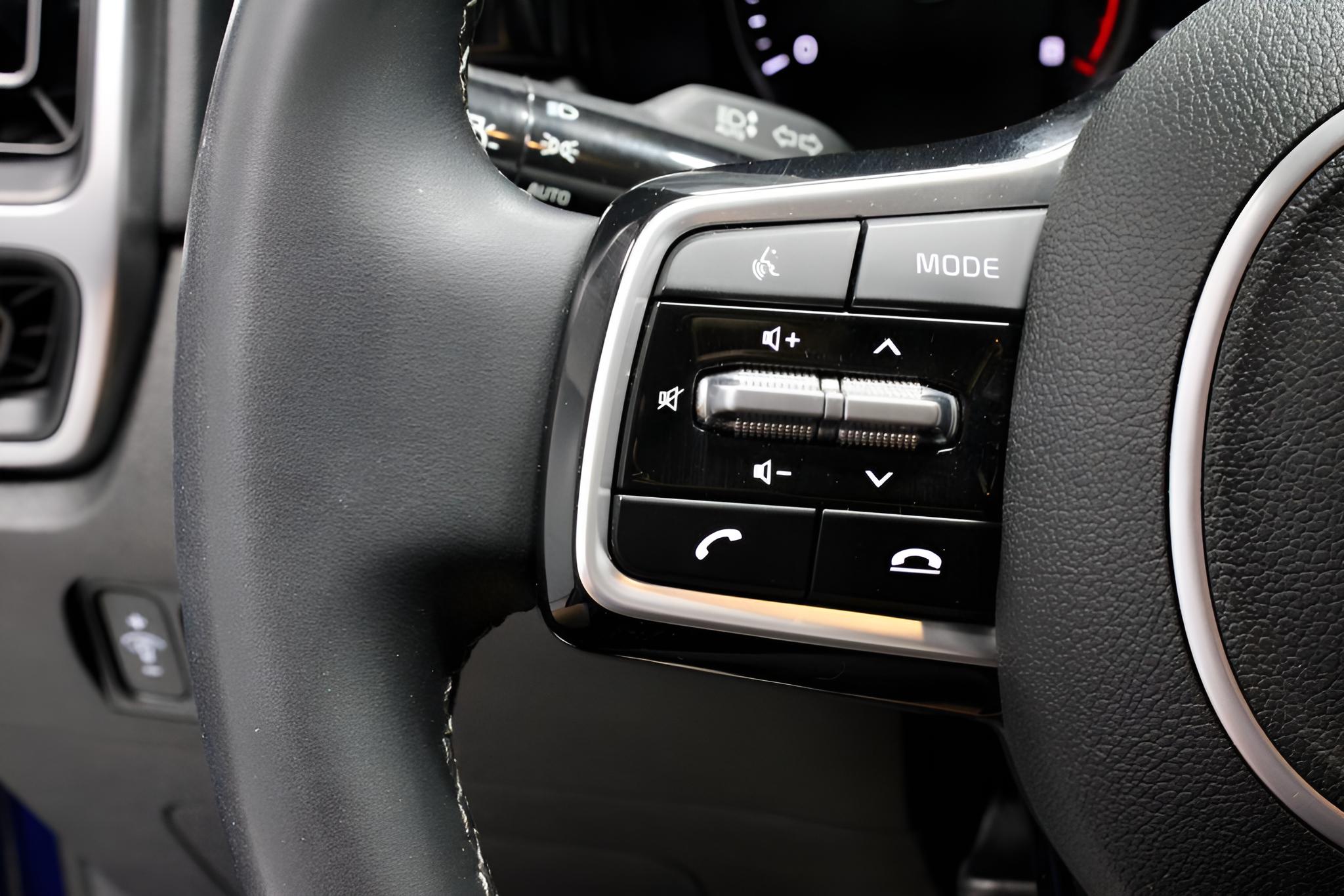 2023 Kia Sorento S FWD