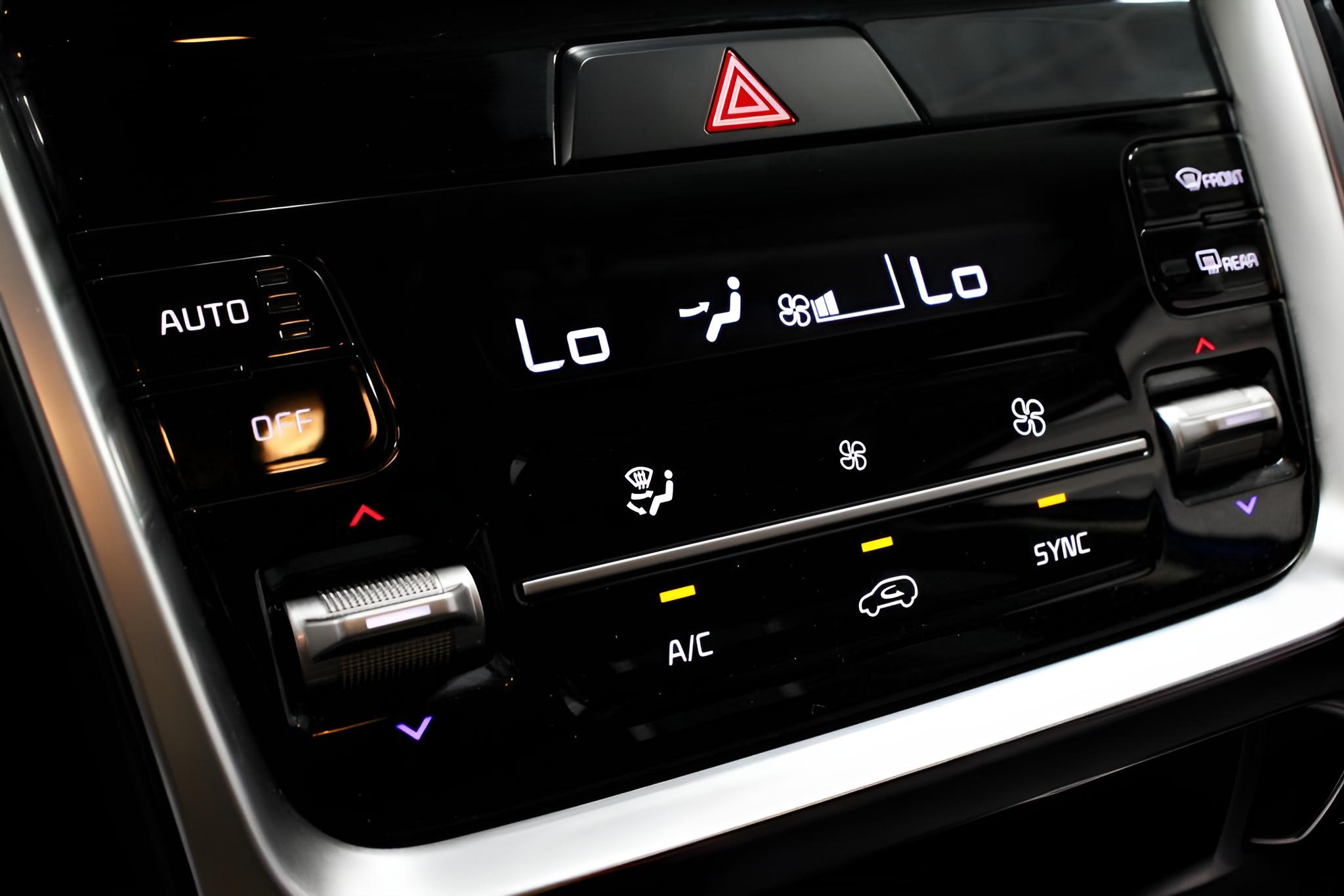 2023 Kia Sorento S FWD