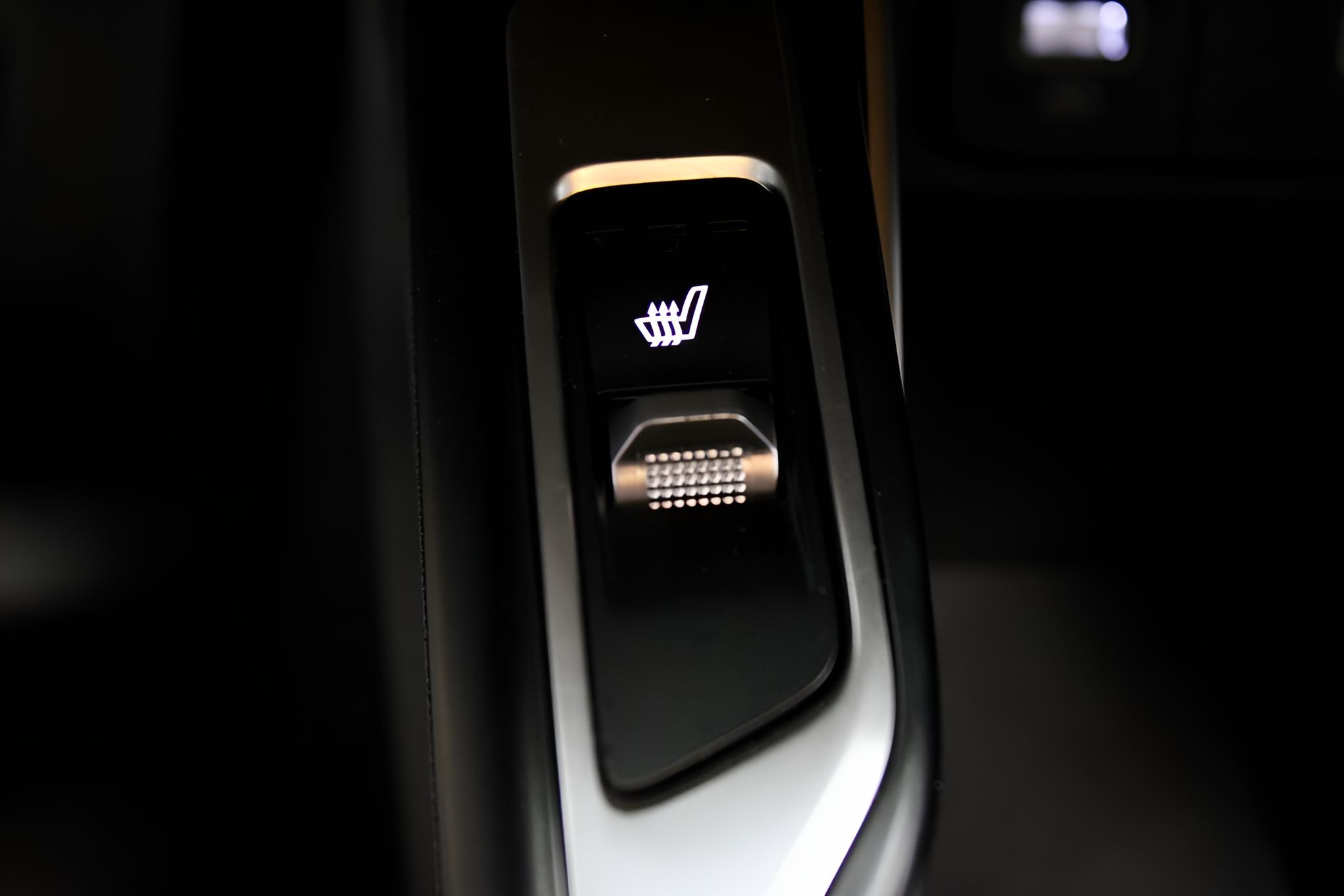 2023 Kia Sorento S FWD