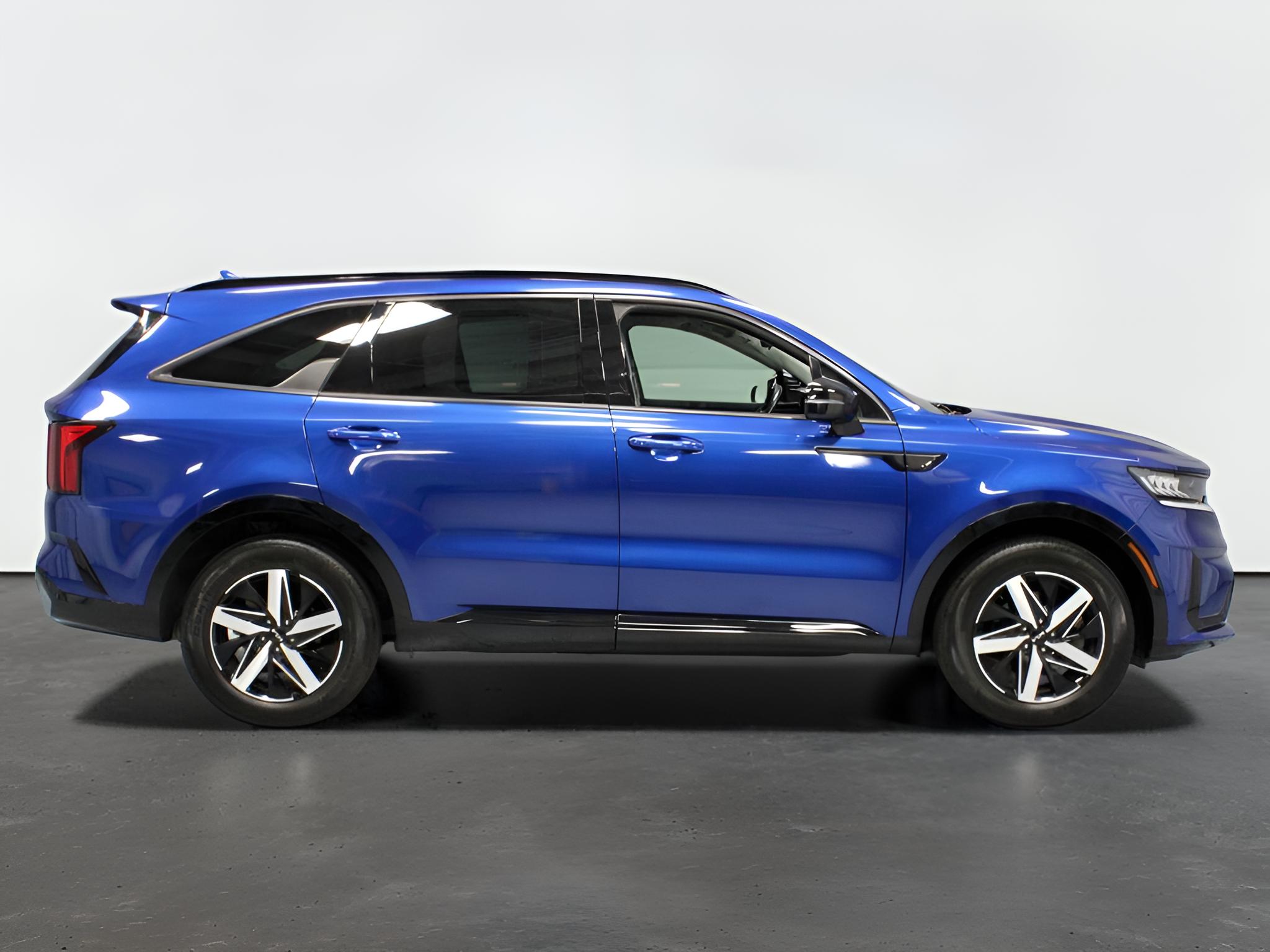 2023 Kia Sorento S FWD