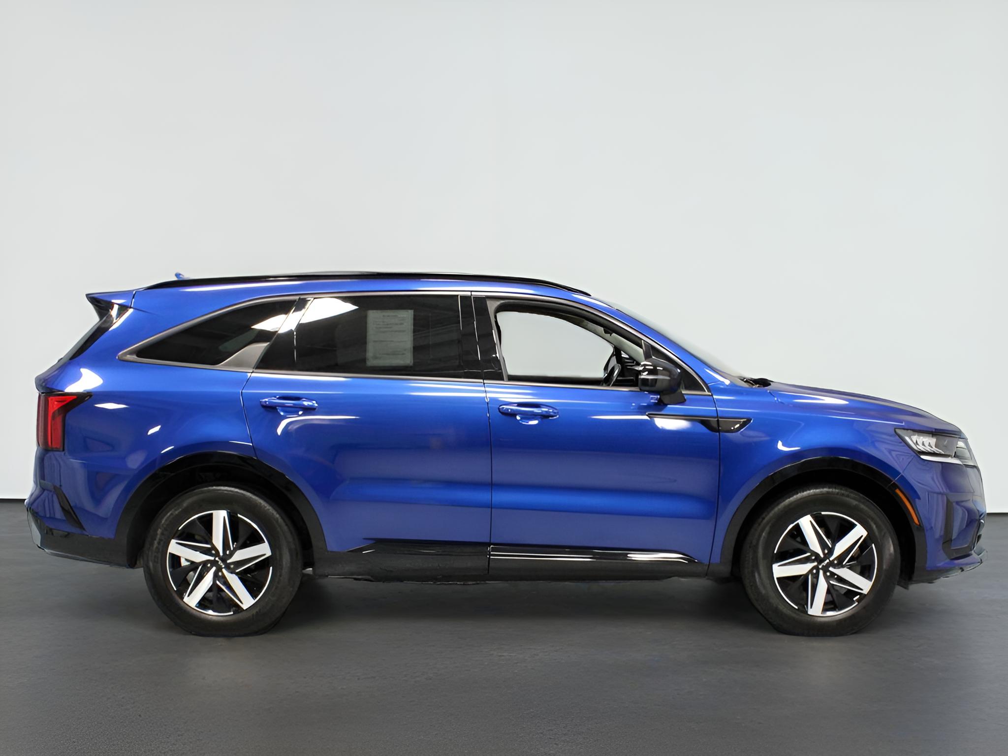2023 Kia Sorento S FWD