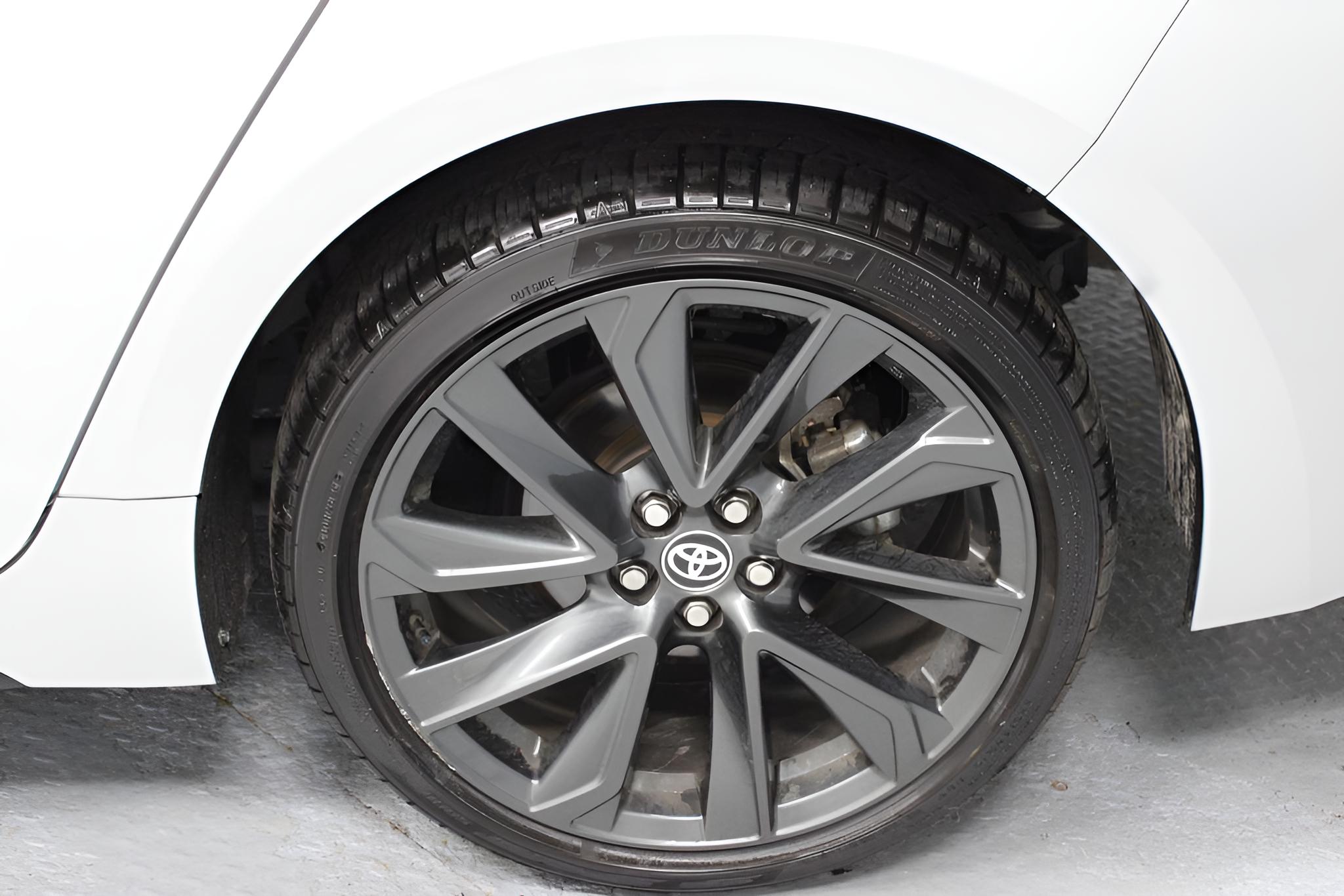 2025 Toyota Corolla SE CVT (Natl)