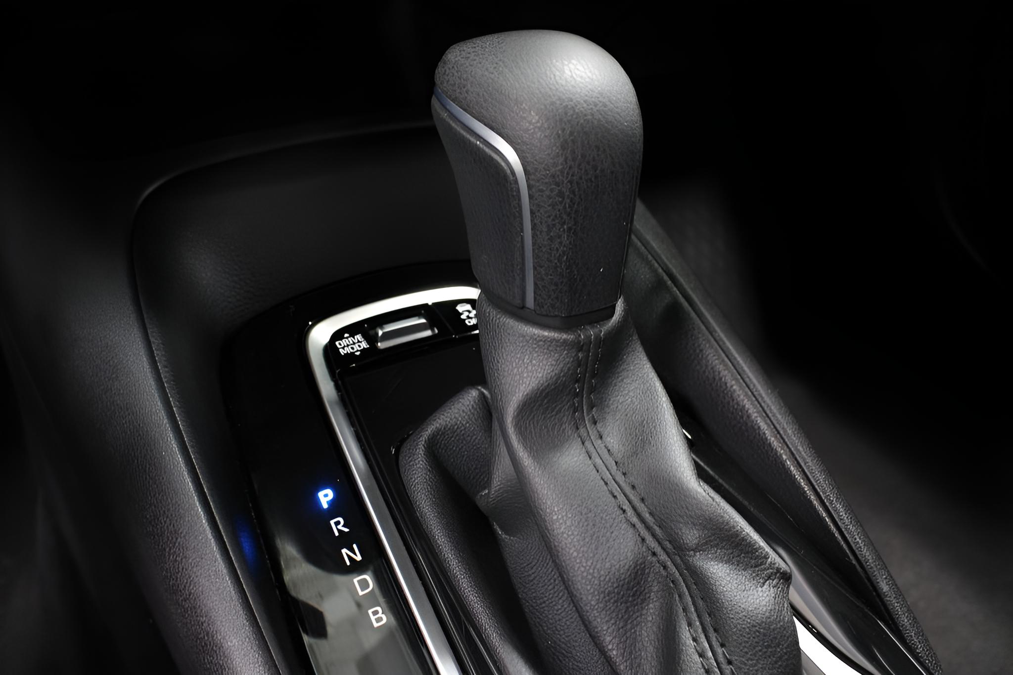 2025 Toyota Corolla SE CVT (Natl)