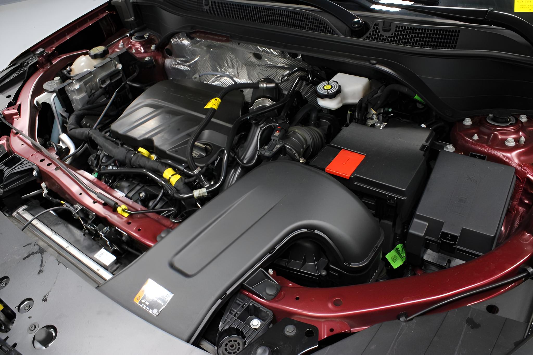 2025 Chevrolet Trax FWD 4dr 2RS