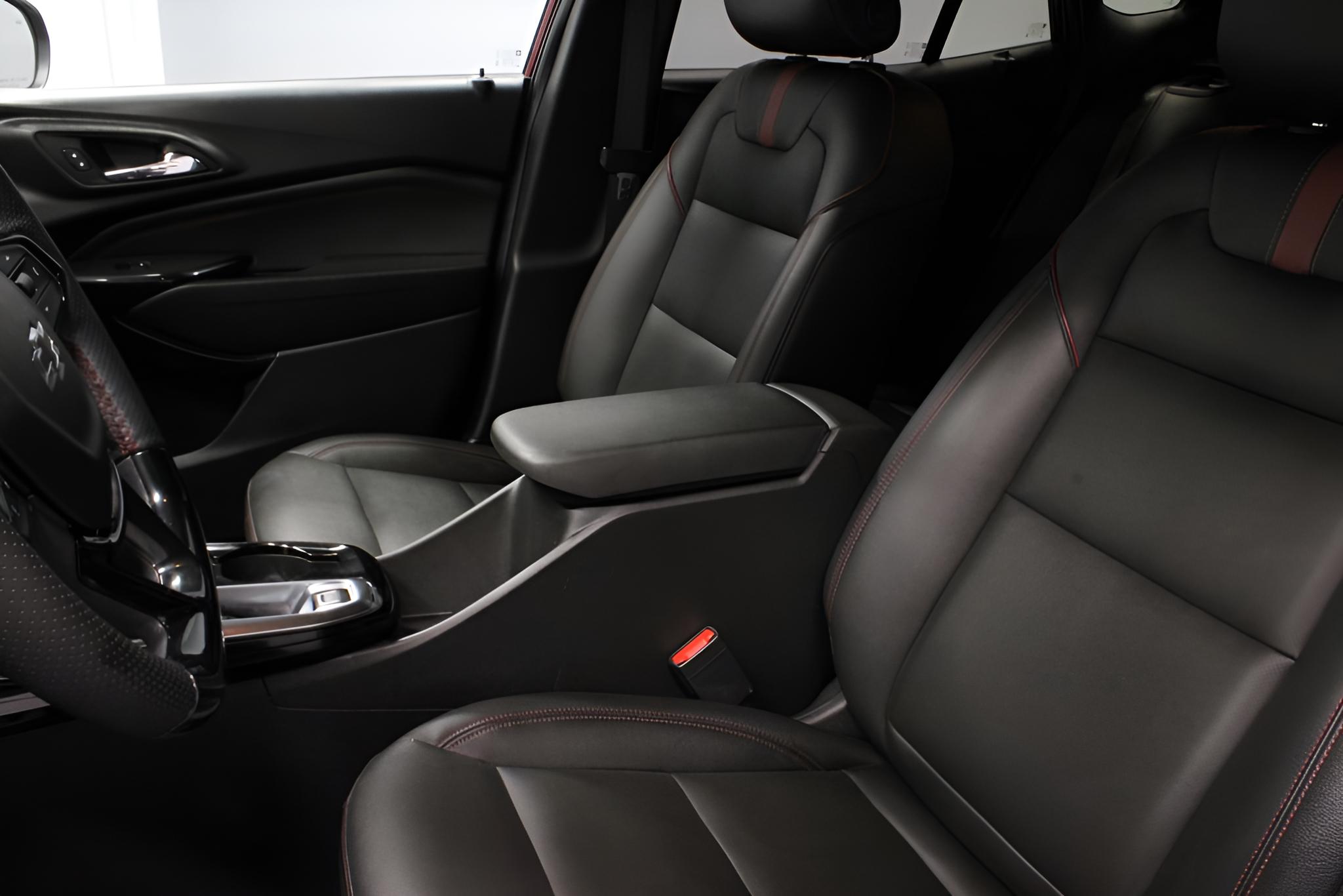 2025 Chevrolet Trax FWD 4dr 2RS