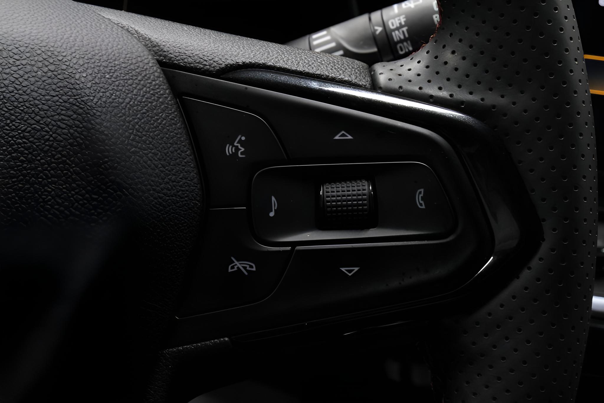 2025 Chevrolet Trax FWD 4dr 2RS