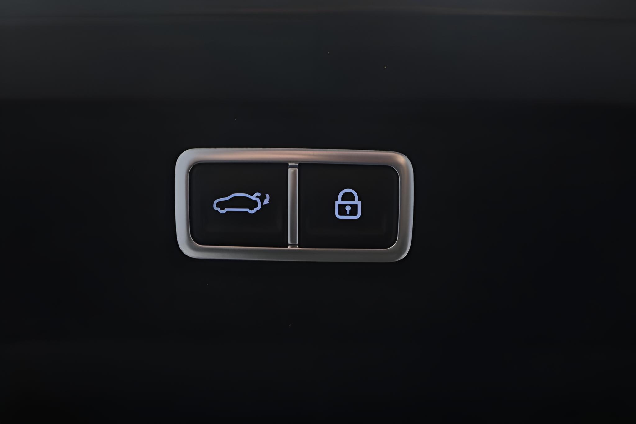2025 Hyundai SONATA Hybrid Limited FWD