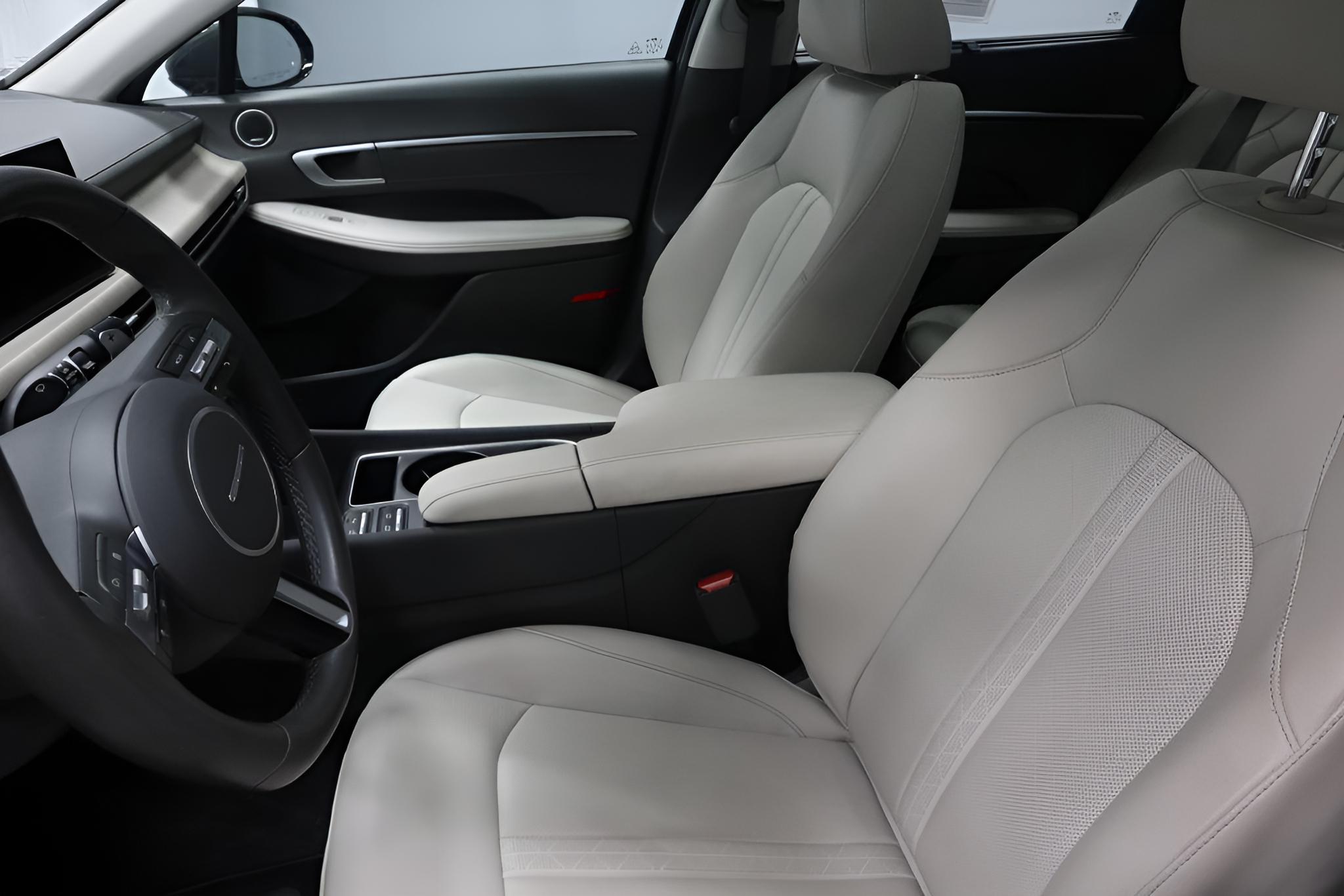 2025 Hyundai SONATA Hybrid Limited FWD
