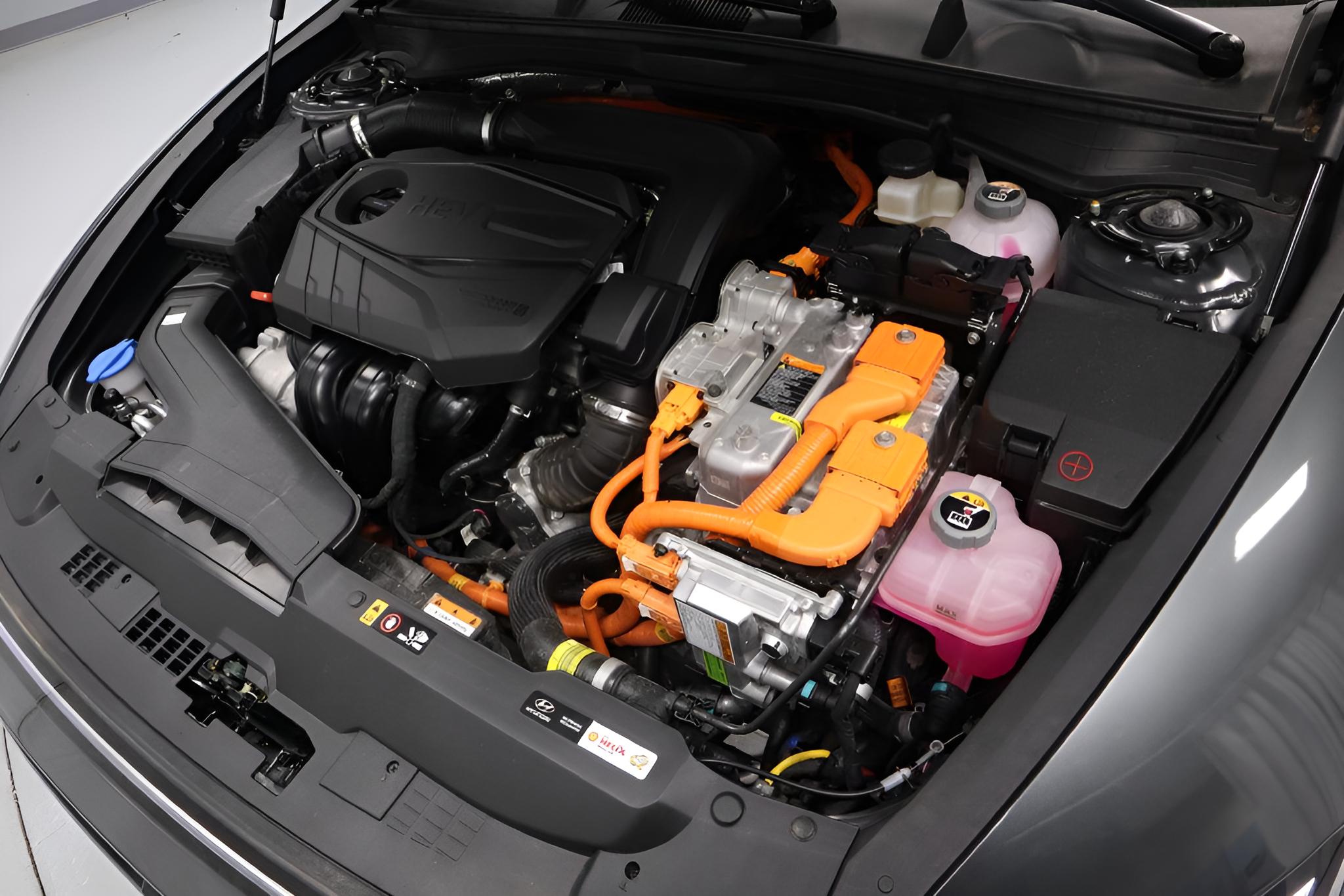 2025 Hyundai SONATA Hybrid Limited FWD