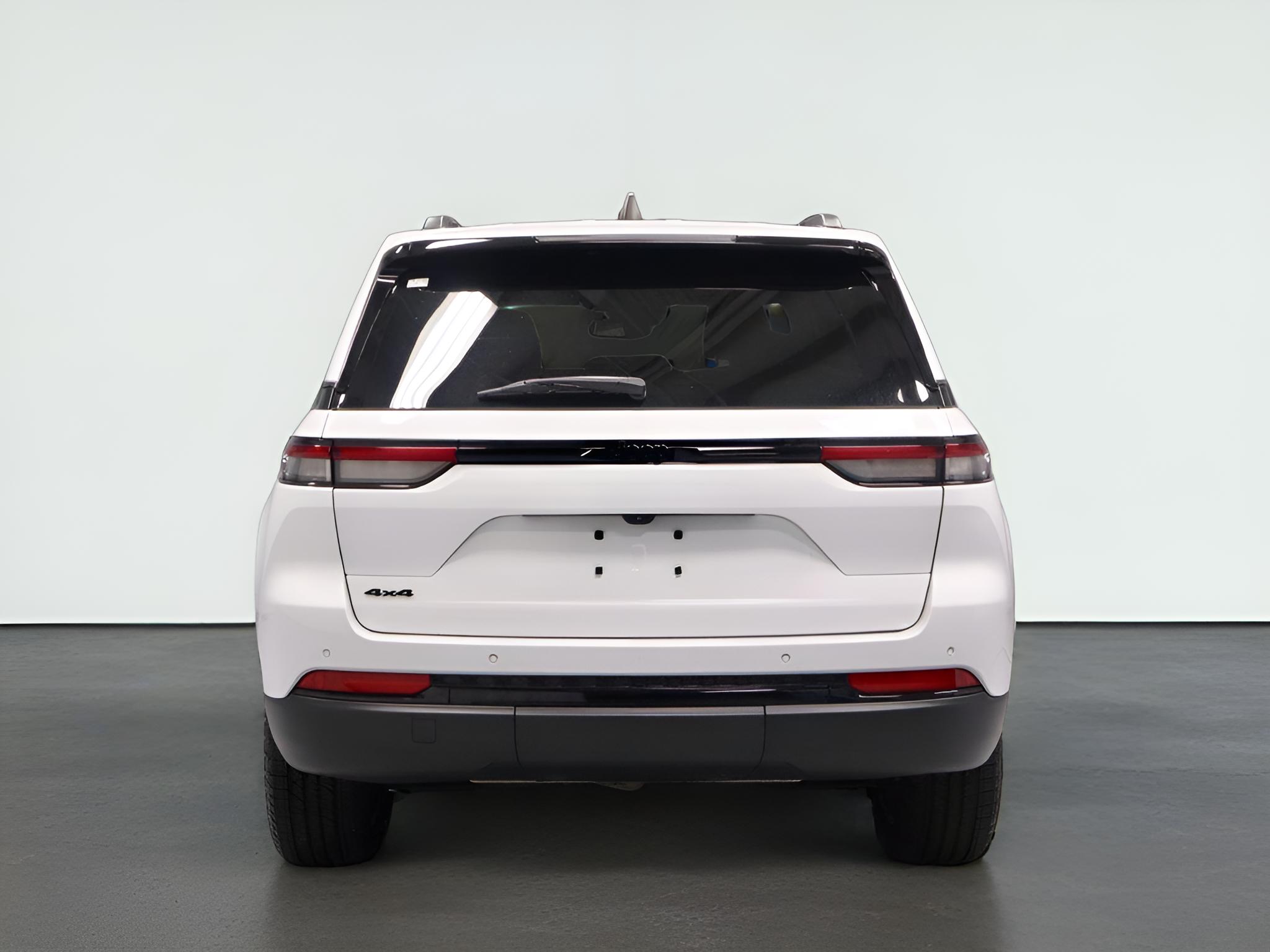 2024 Jeep Grand Cherokee Altitude