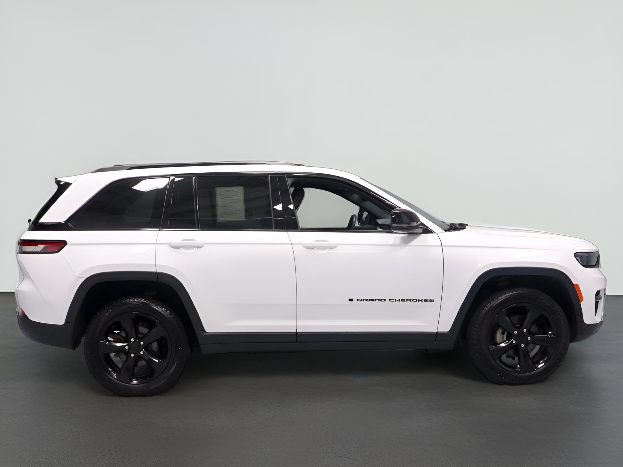 2024 Jeep Grand Cherokee Altitude