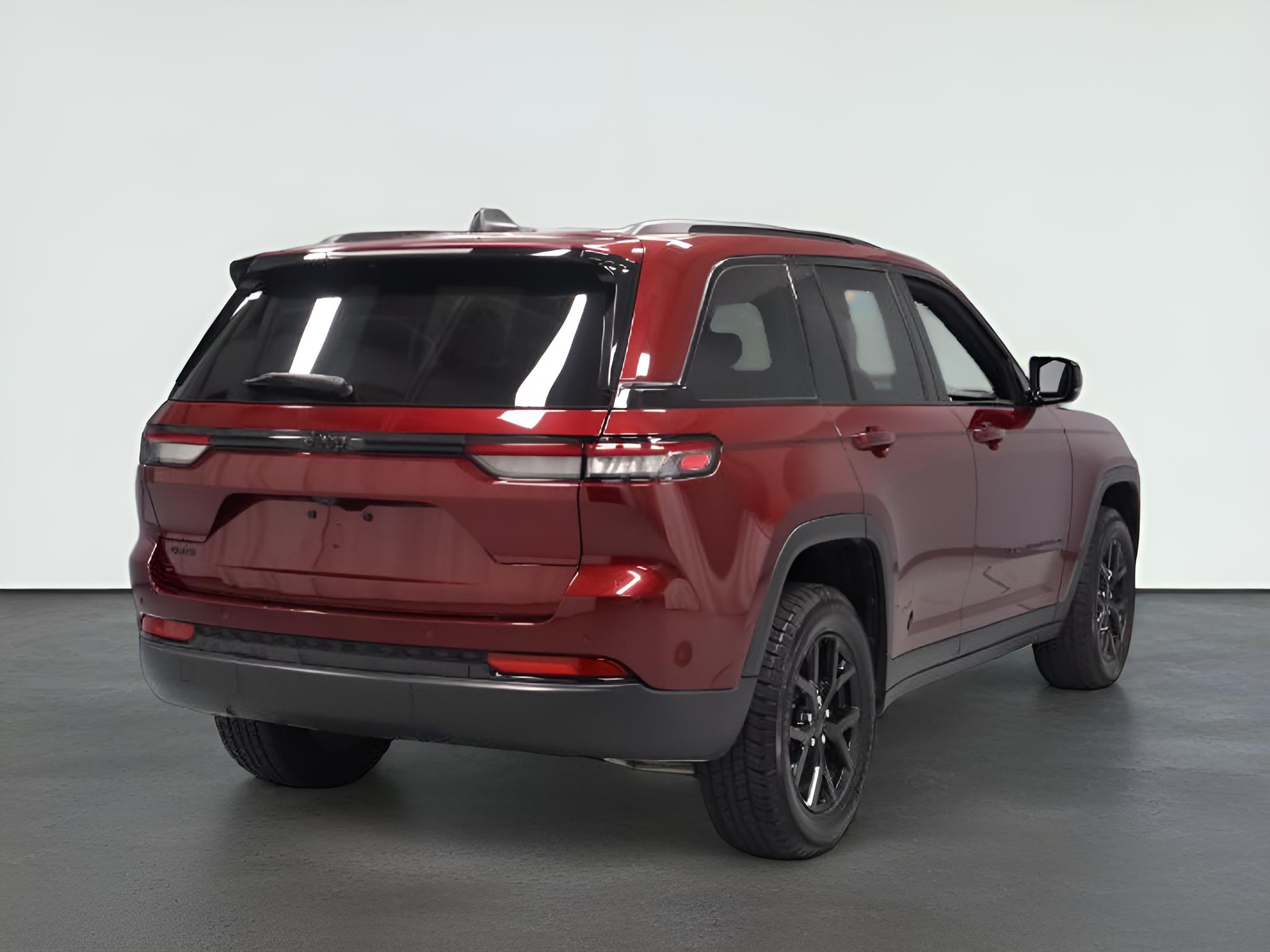 2025 Jeep Grand Cherokee Altitude