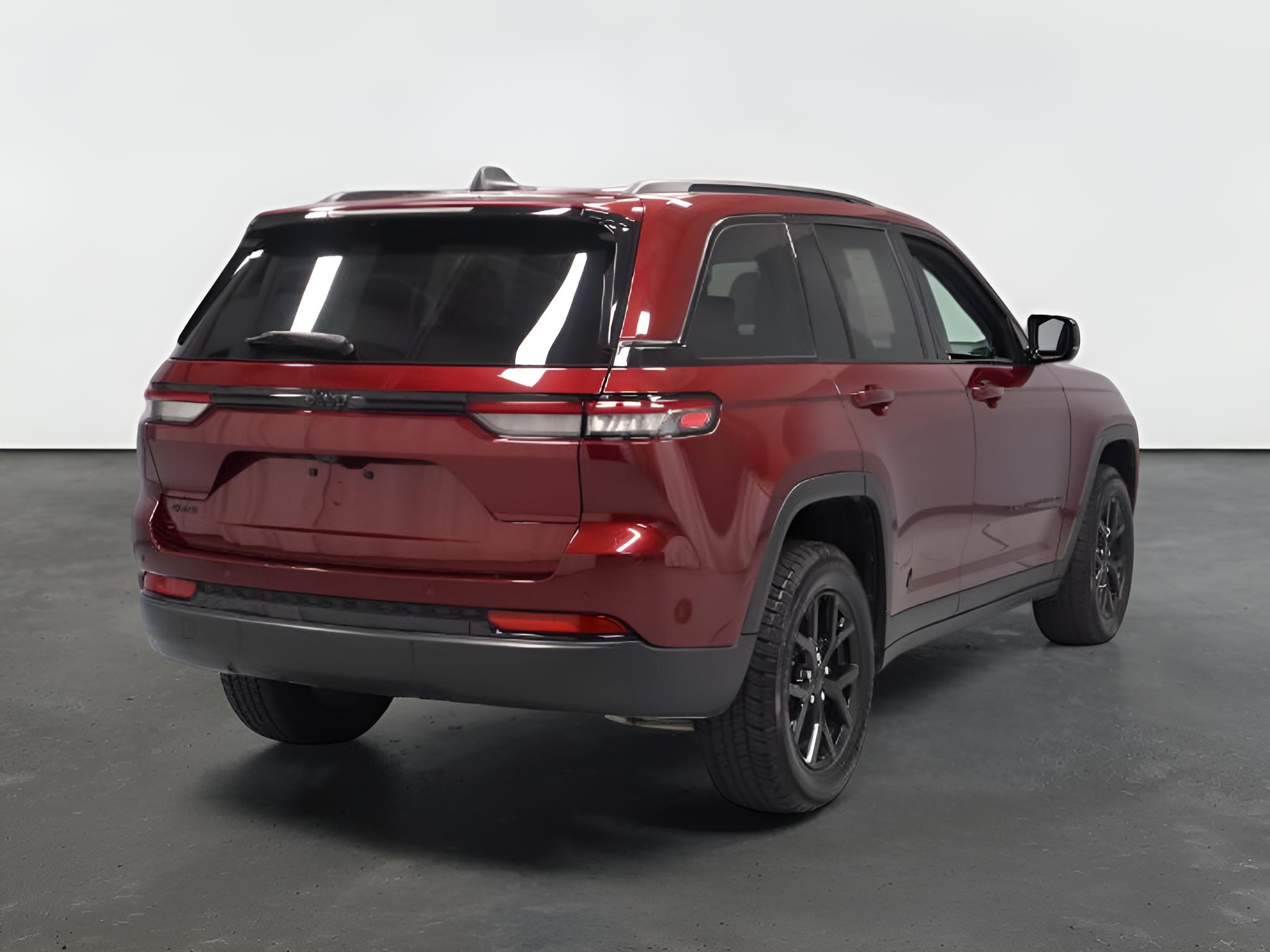 2025 Jeep Grand Cherokee Altitude