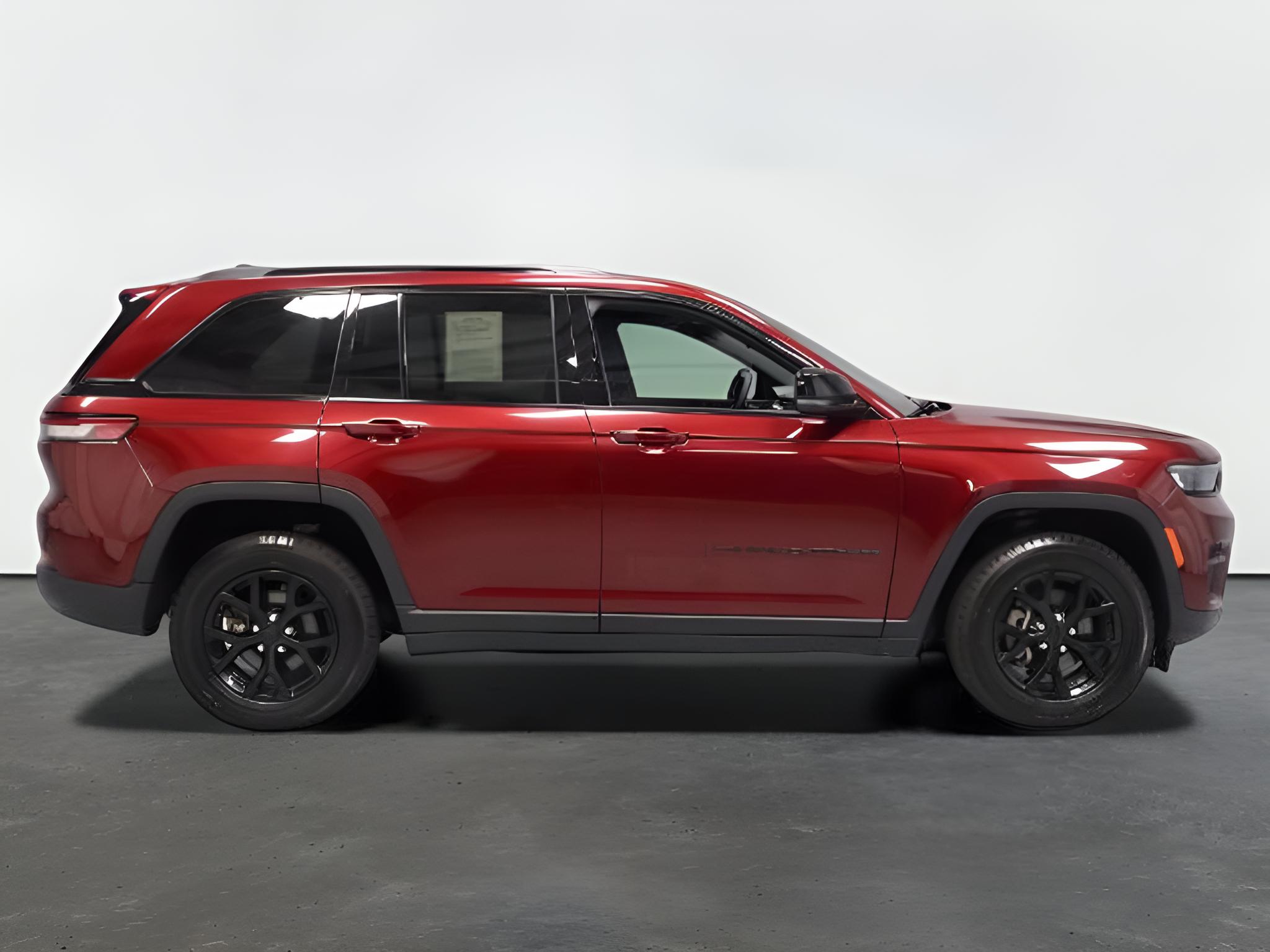 2025 Jeep Grand Cherokee Altitude