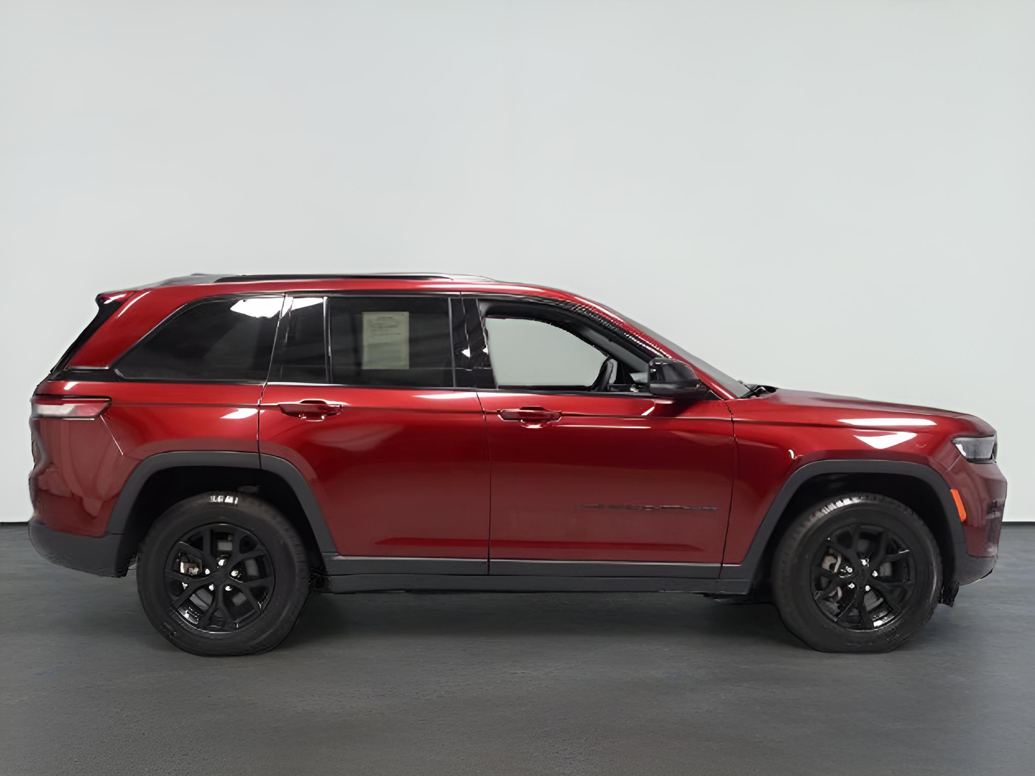 2025 Jeep Grand Cherokee Altitude