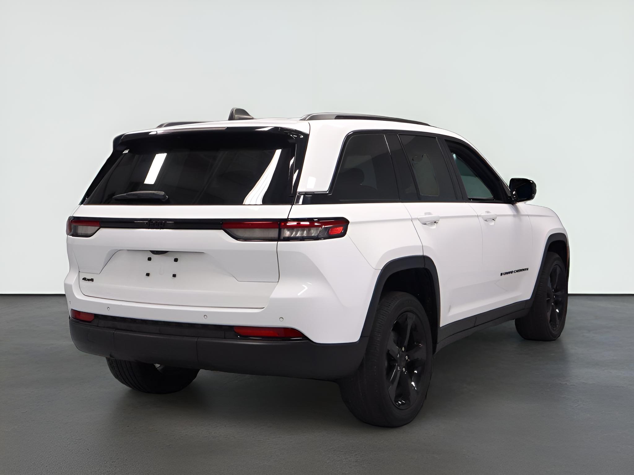 2023 Jeep Grand Cherokee Altitude X
