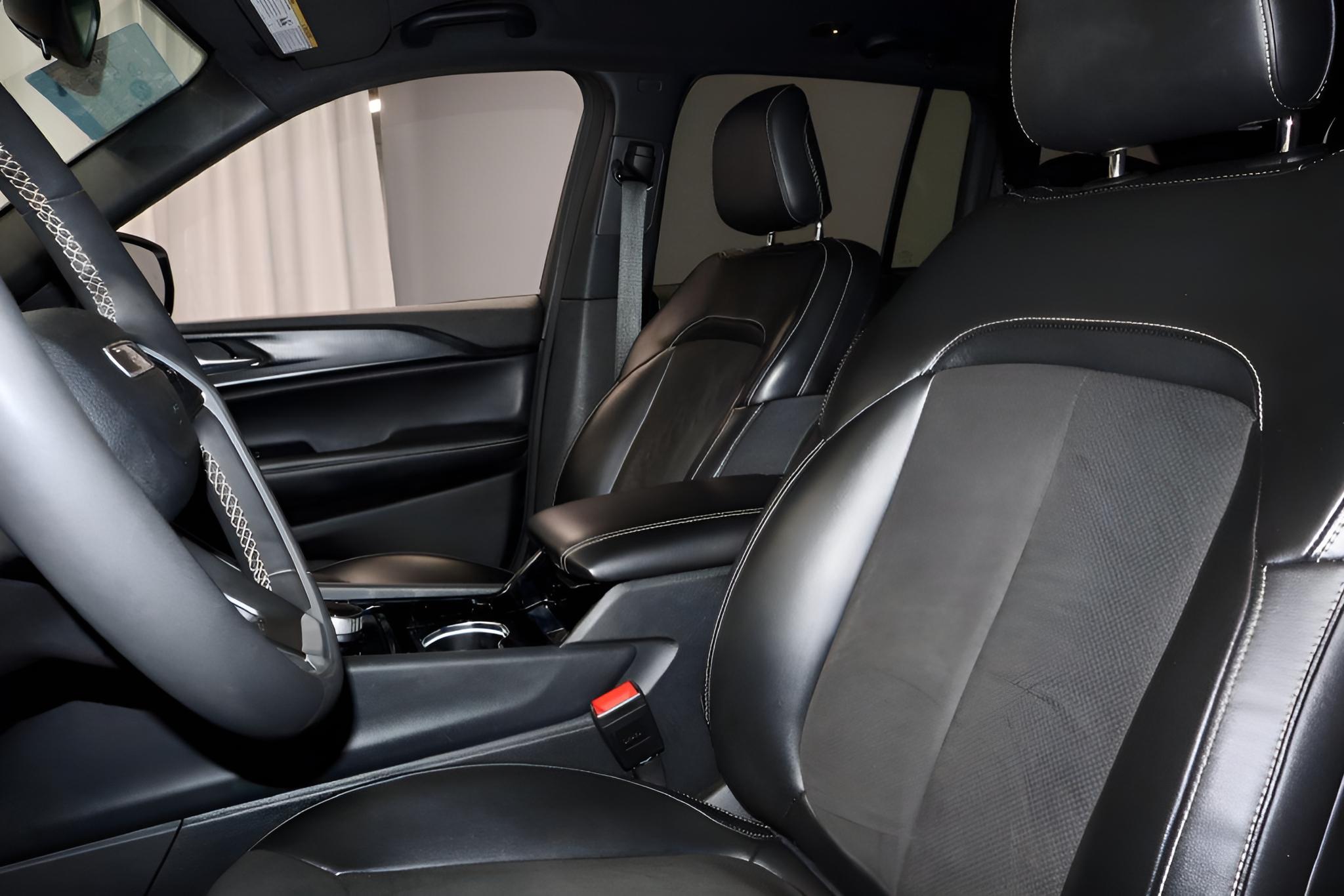 2023 Jeep Grand Cherokee Altitude X