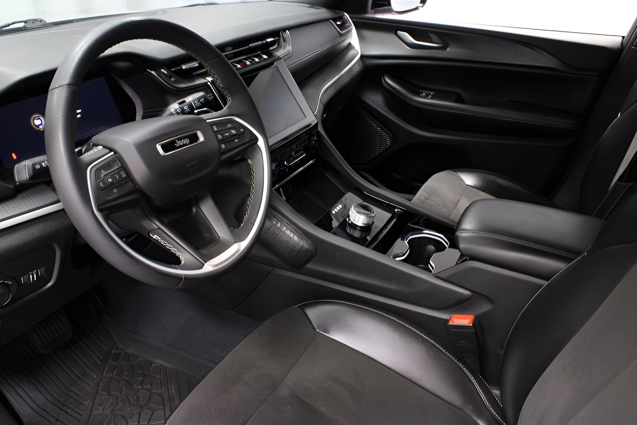 2023 Jeep Grand Cherokee Altitude X