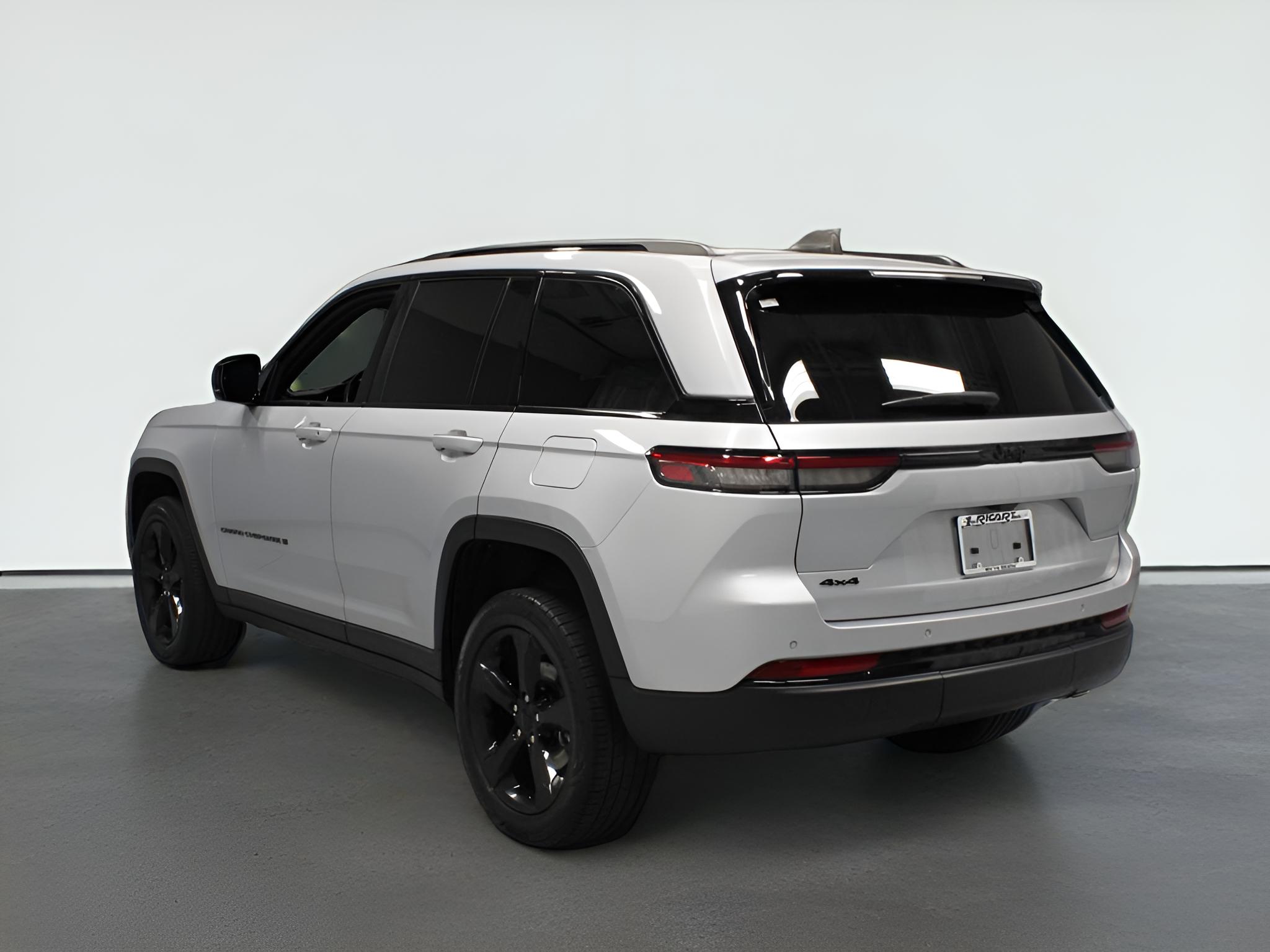2023 Jeep Grand Cherokee Altitude X