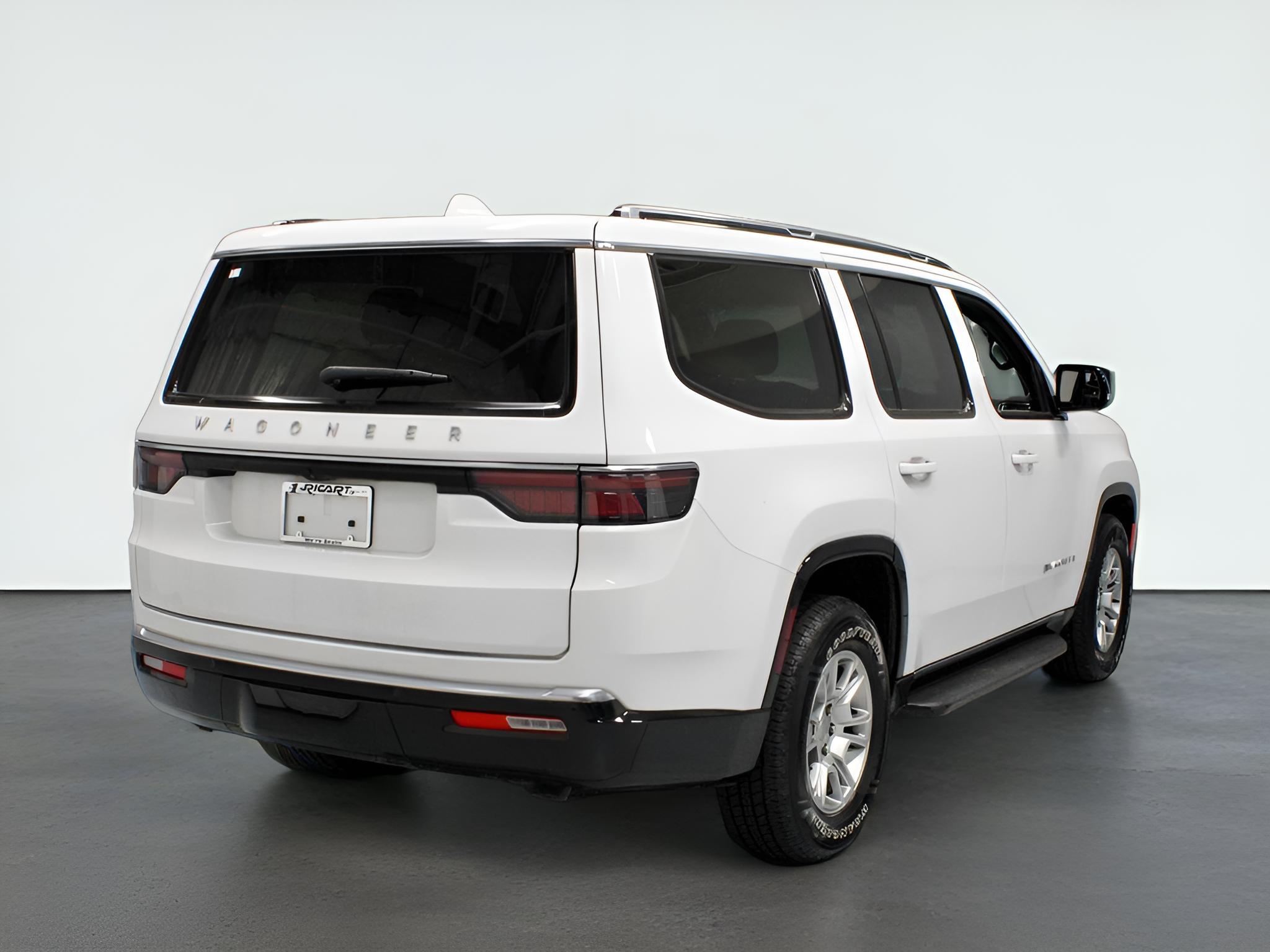 2023 Jeep Wagoneer Base