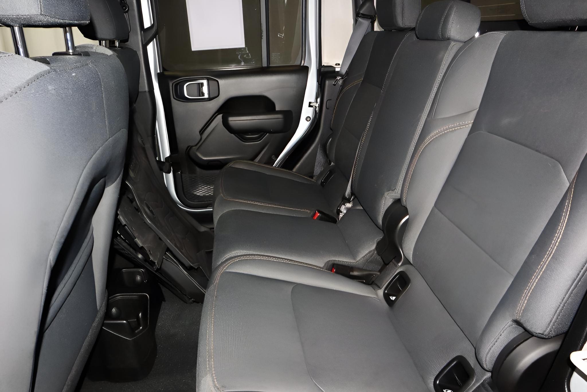 2024 Jeep Gladiator Sport S